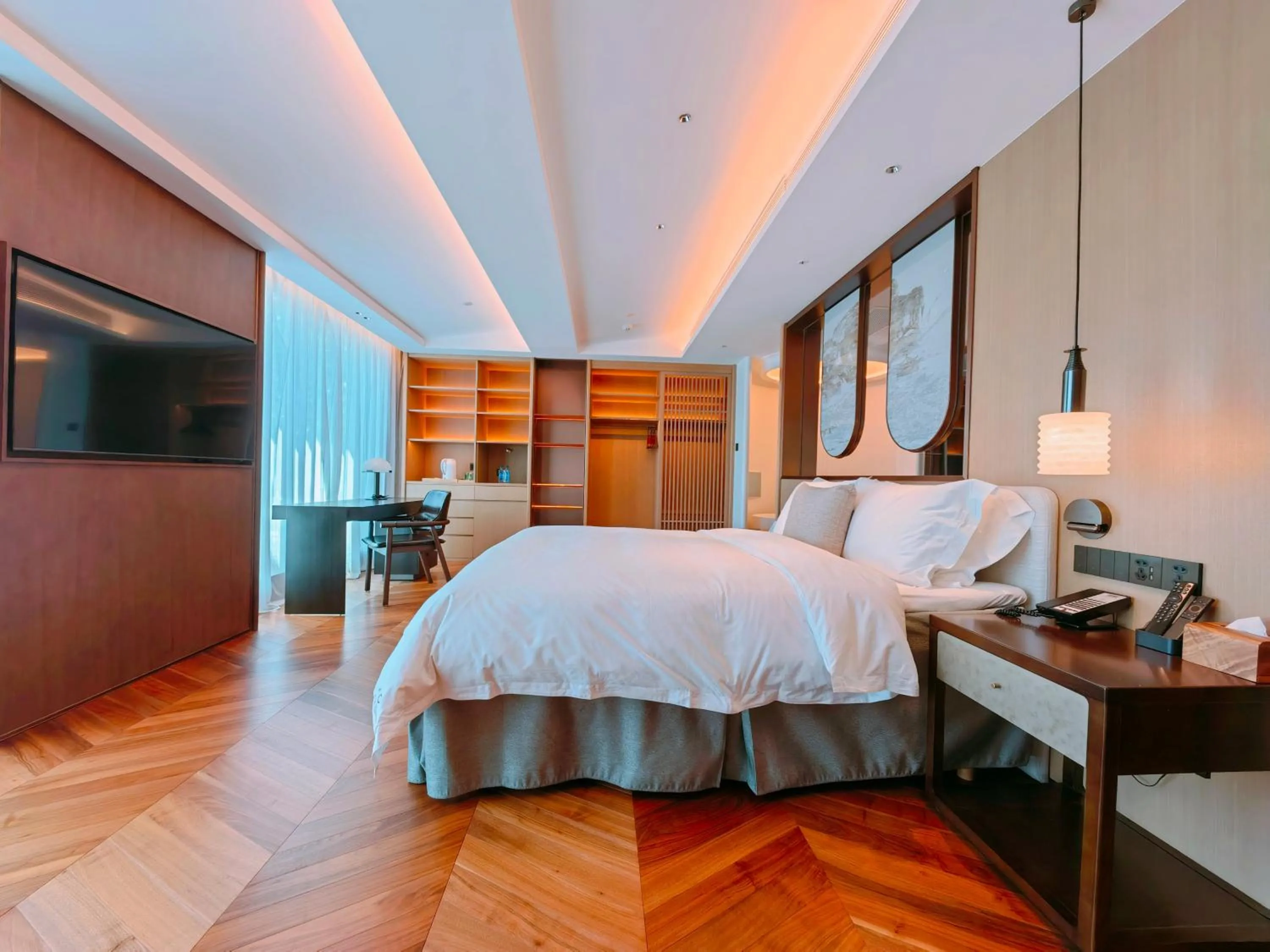 Photo of the whole room, Bed in The Purple Horse Hotel Beijing