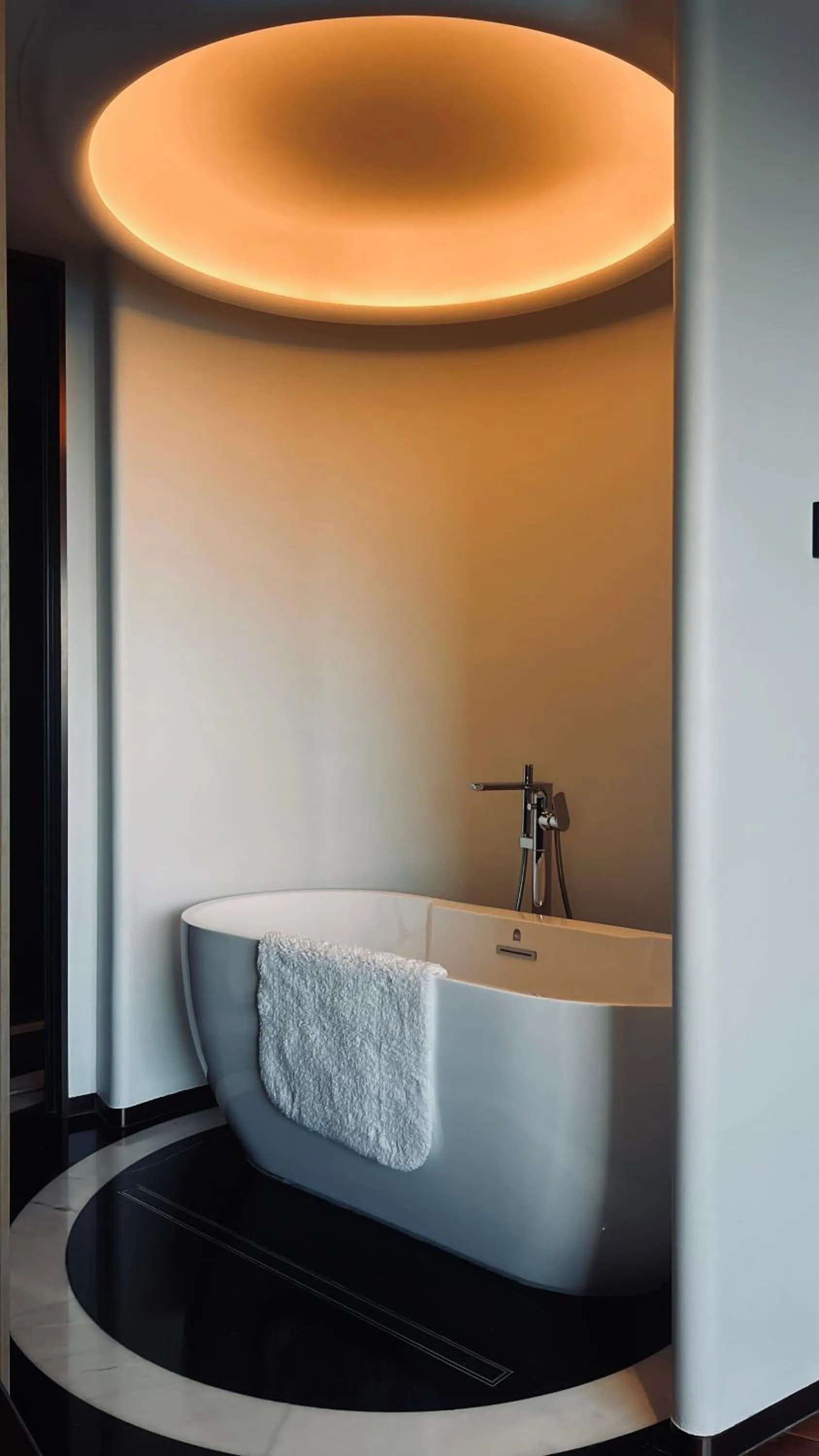 Bath in The Purple Horse Hotel Beijing