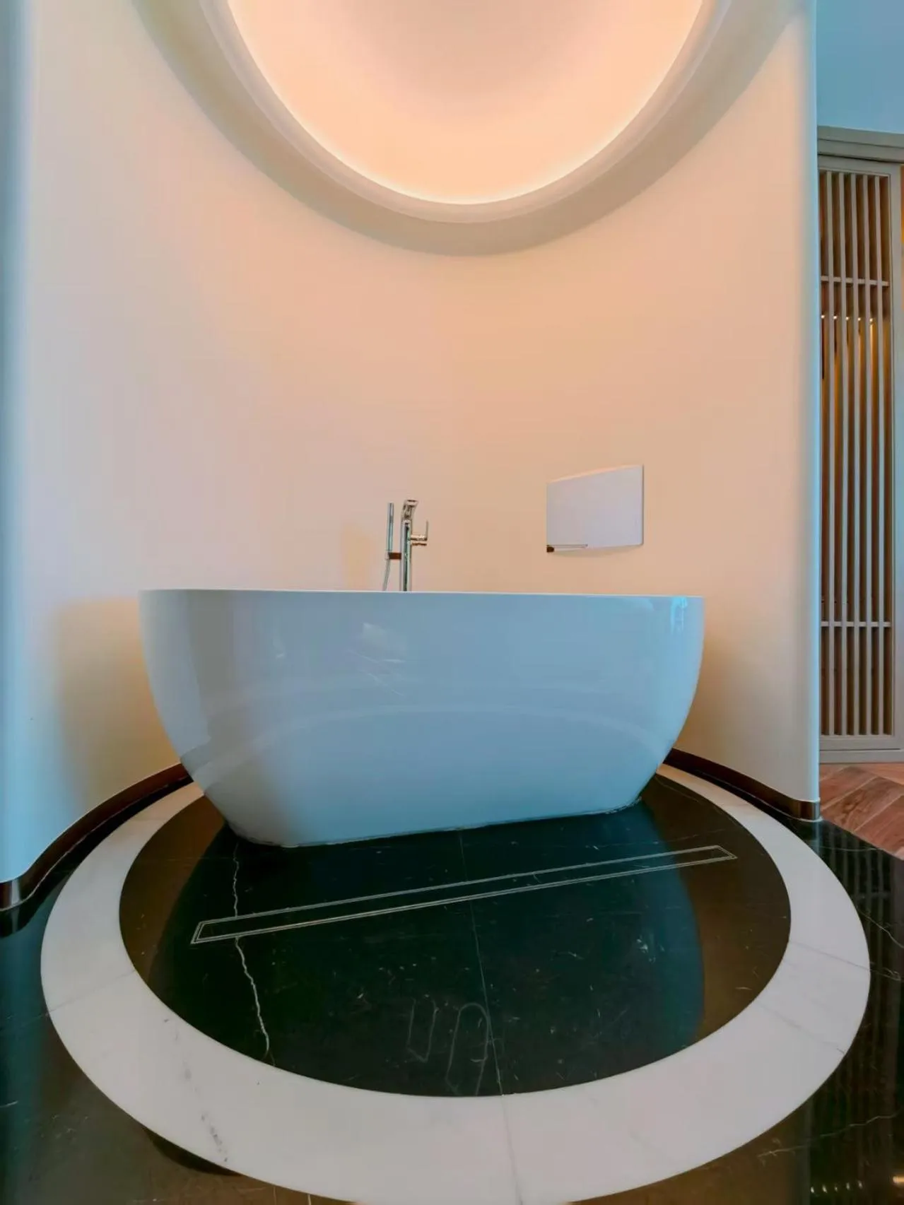 Hot Tub in The Purple Horse Hotel Beijing