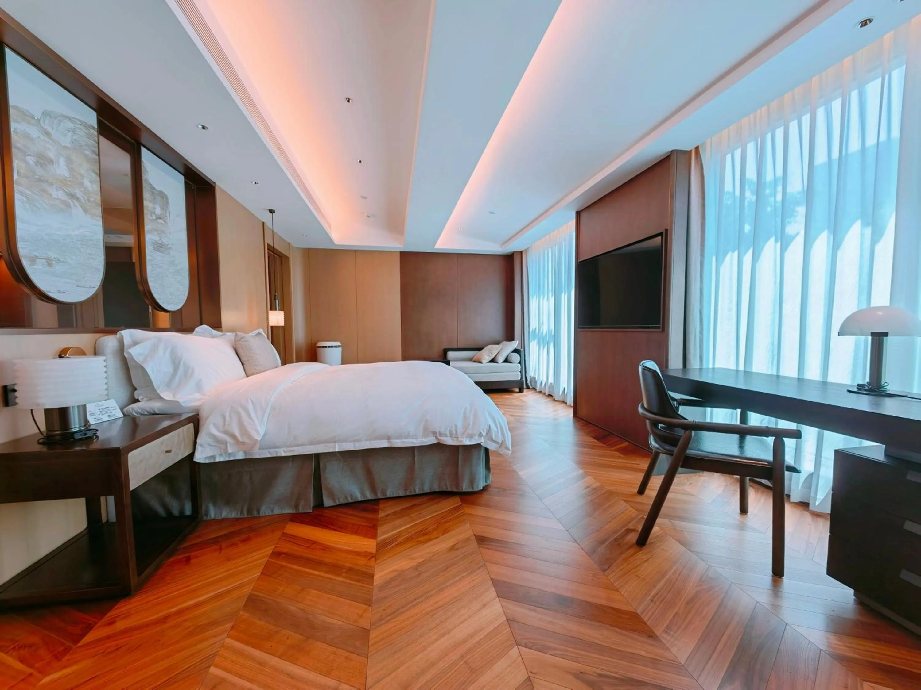 Photo of the whole room, Bed in The Purple Horse Hotel Beijing