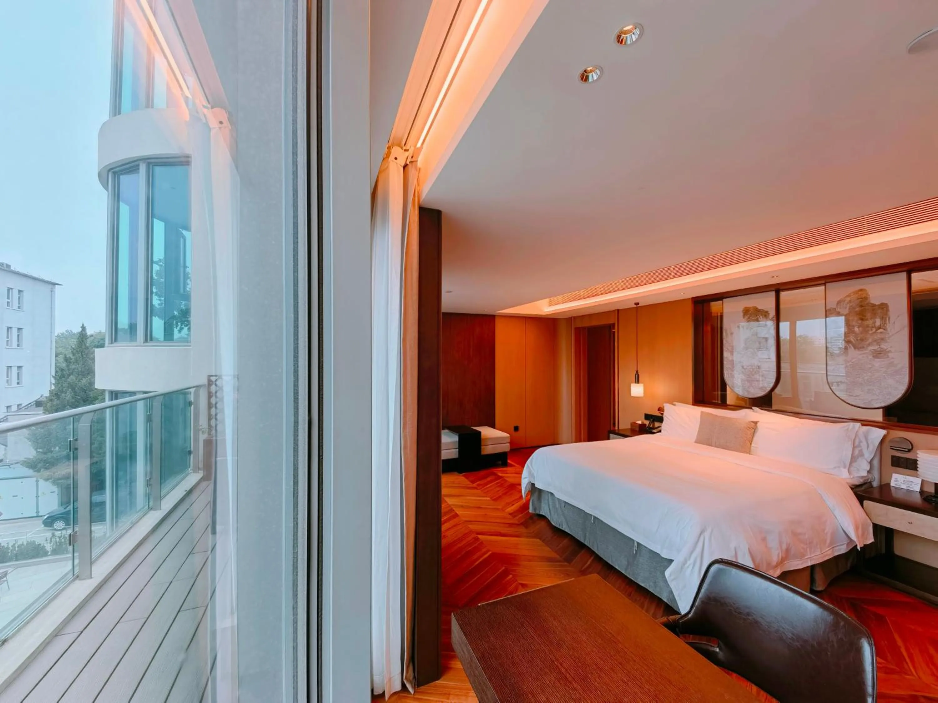 Photo of the whole room, Bed in The Purple Horse Hotel Beijing