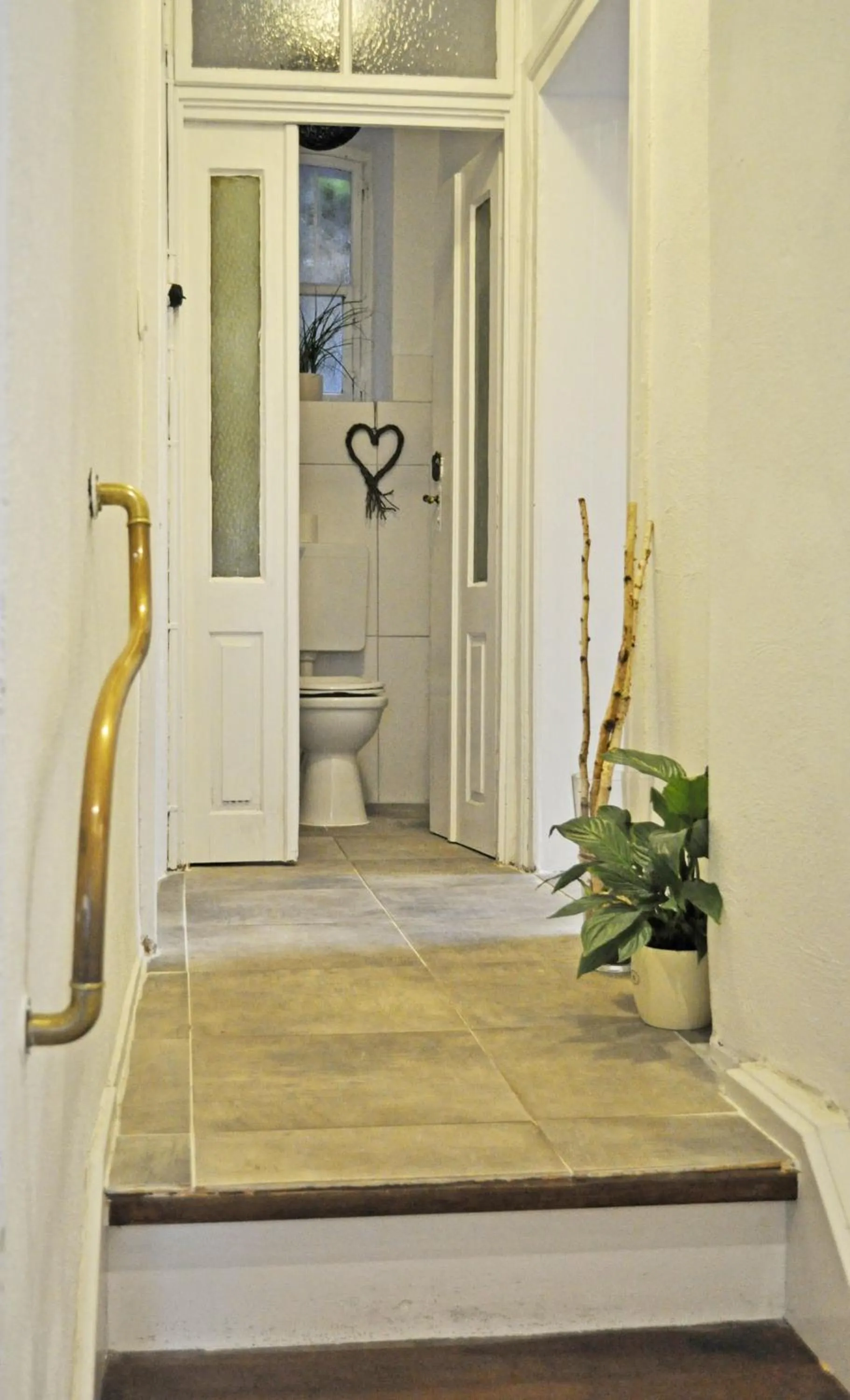 Toilet in Art Hotel & Hostel