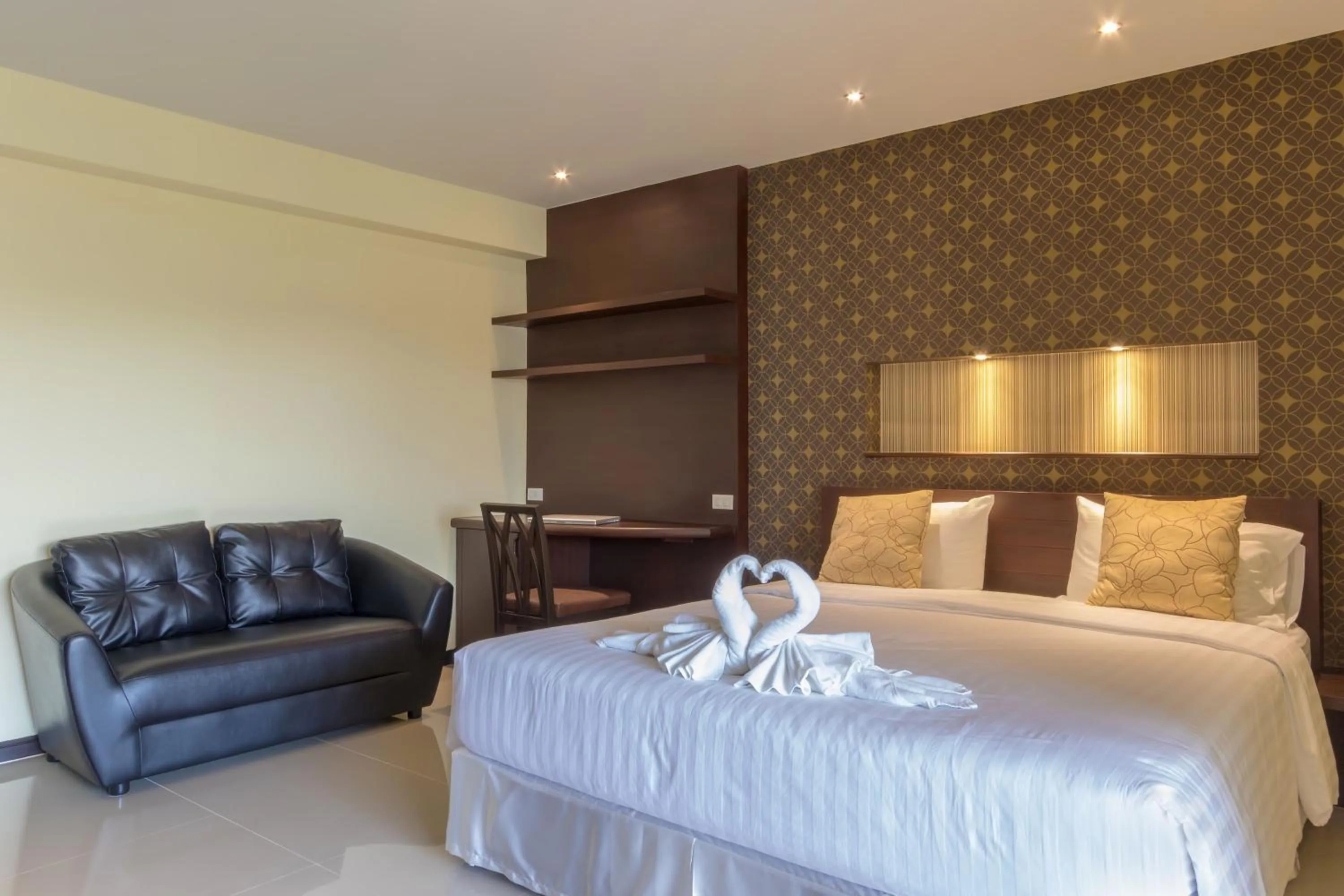 Bedroom, Bed in Chateau de Sukhumvit