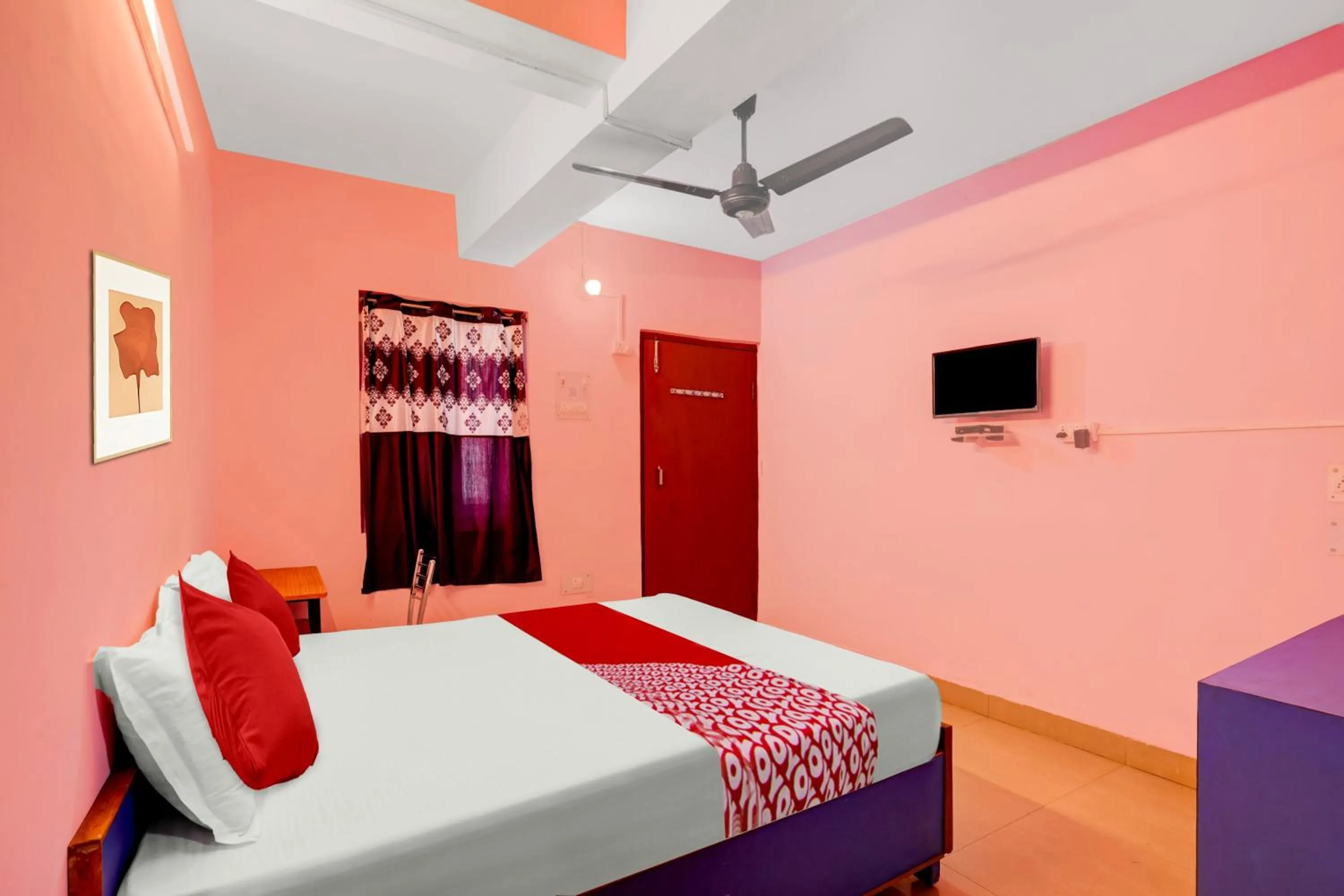 Bedroom in Hotel O LAXMI GUEST HOUSE