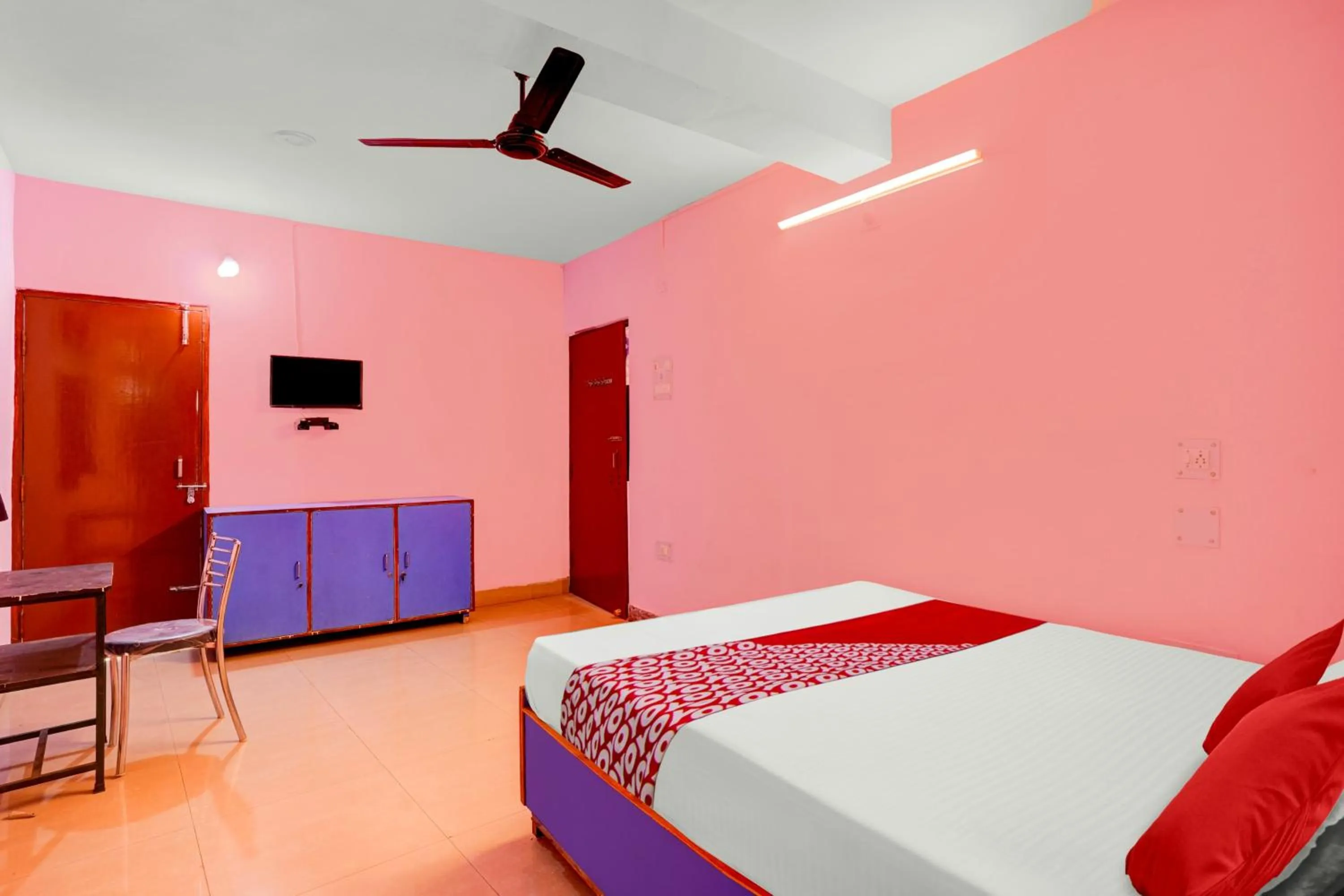 Bedroom in Hotel O LAXMI GUEST HOUSE