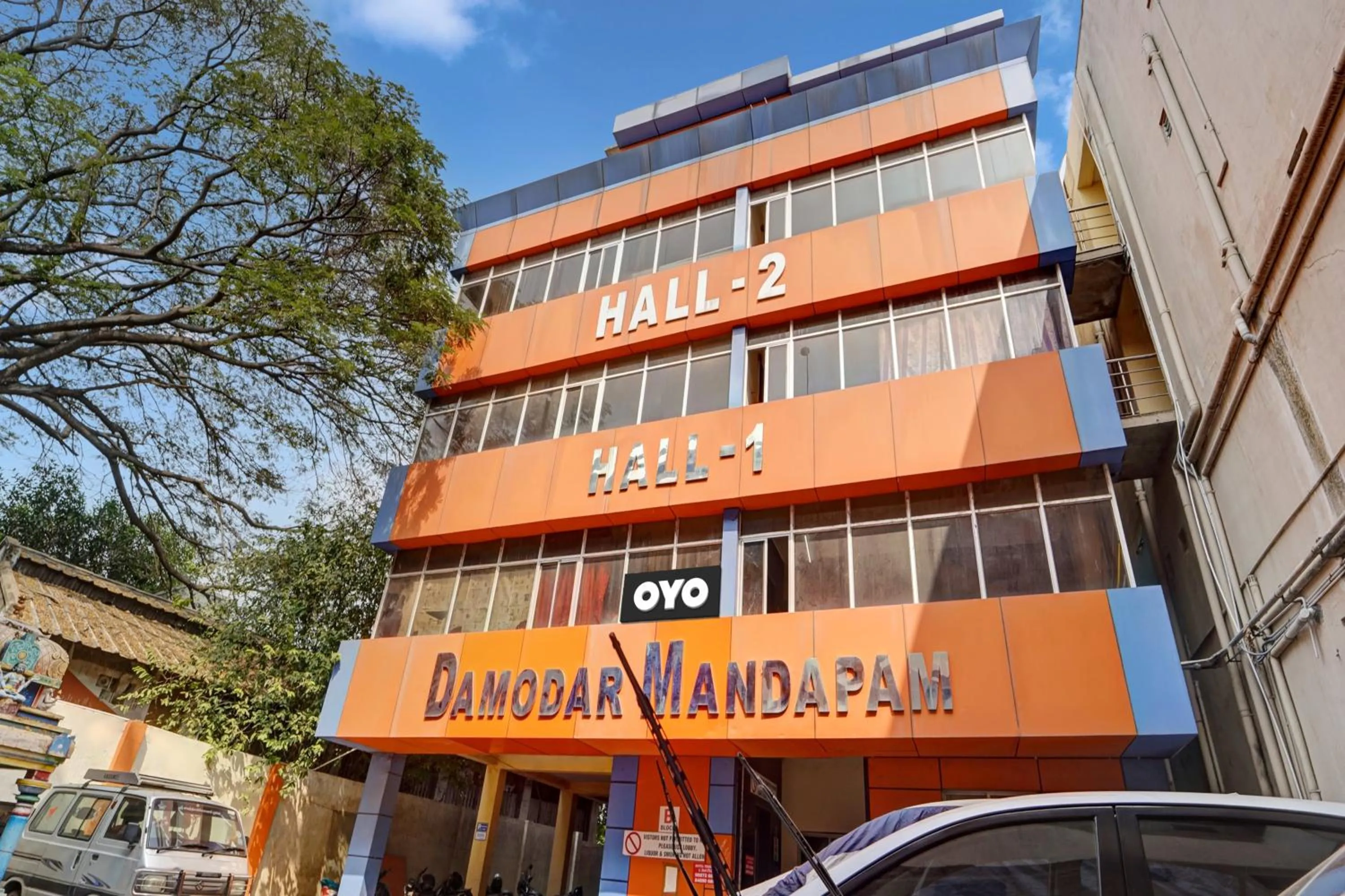 Facade/entrance in Hotel O Trident Inn