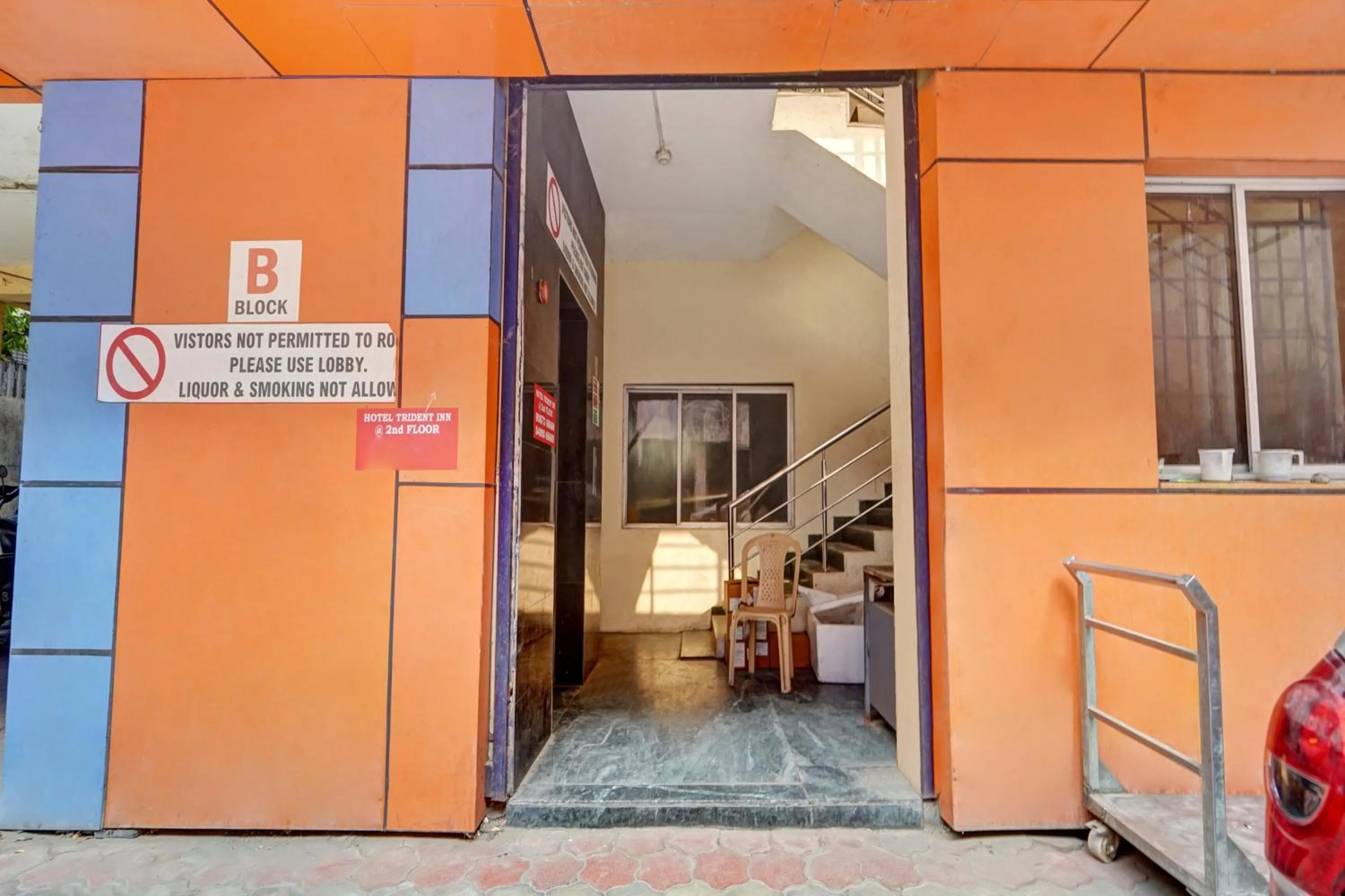 Facade/entrance in Hotel O Trident Inn