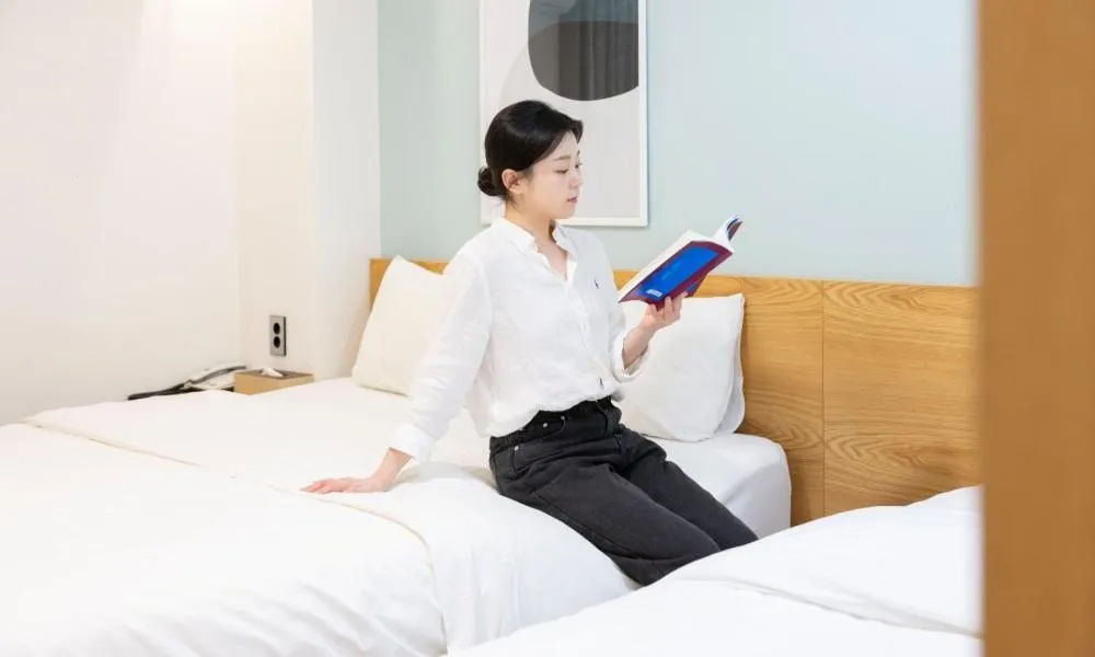 Bed in Cheongju Hotel Dictionary