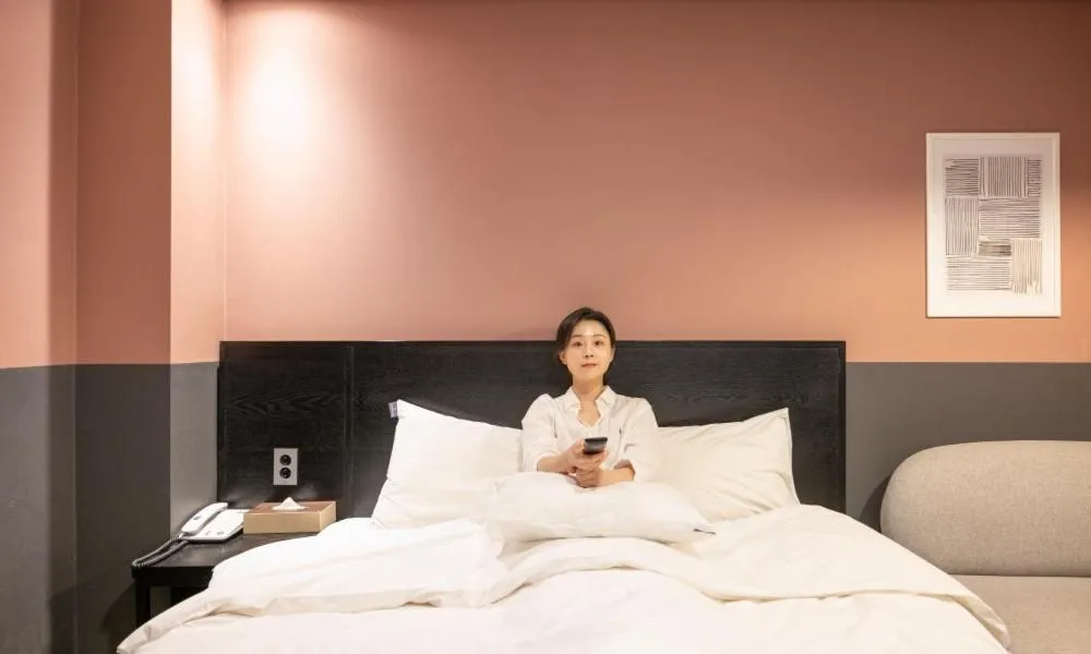 Bed in Cheongju Hotel Dictionary