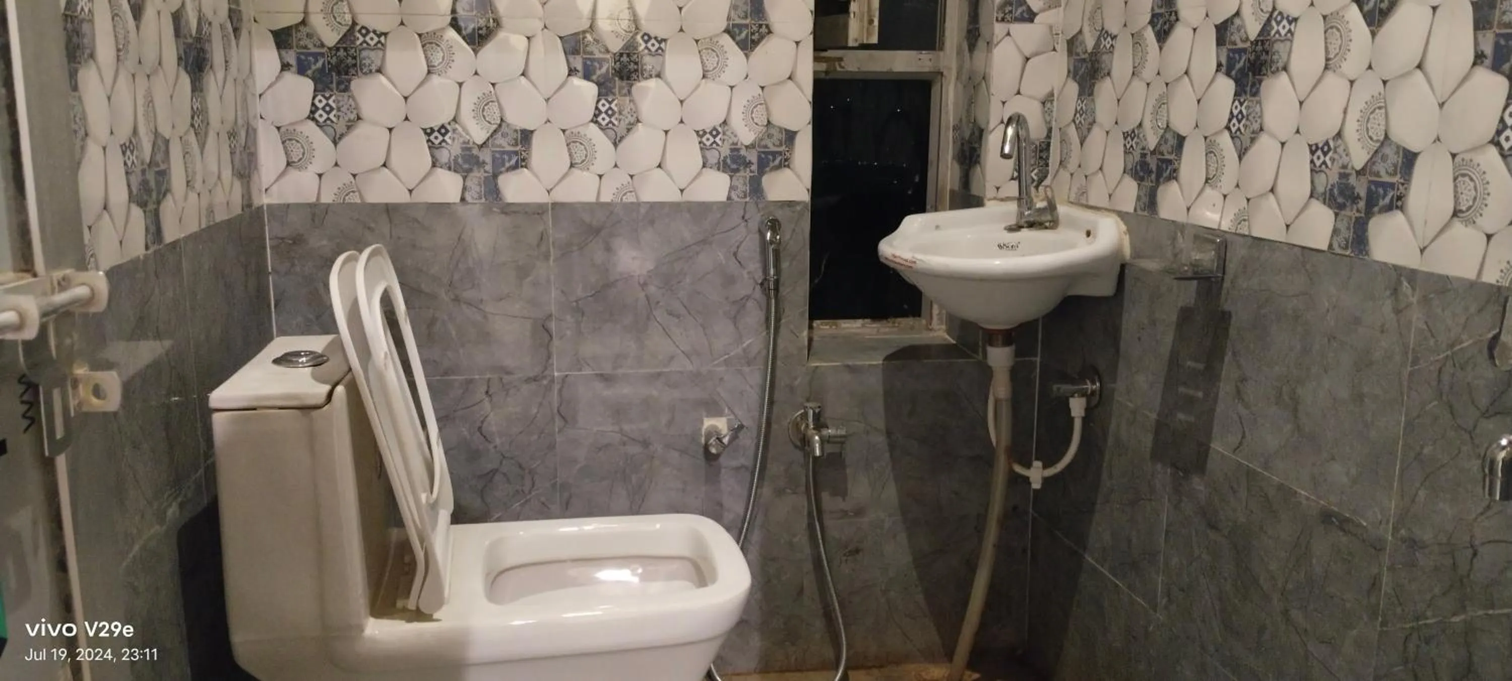 Bathroom in Hotel Ayodhya Paying Guest