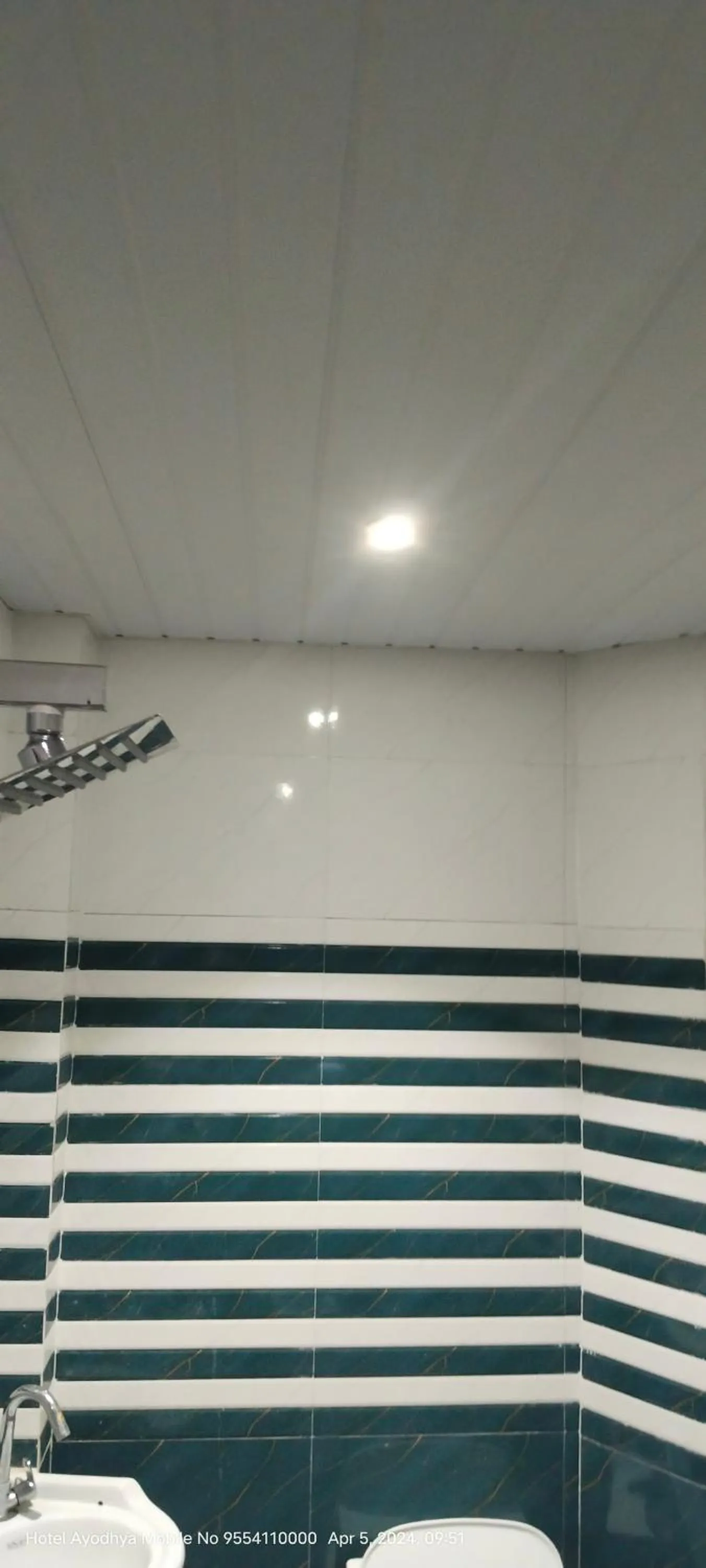 Bathroom in Hotel Ayodhya Paying Guest