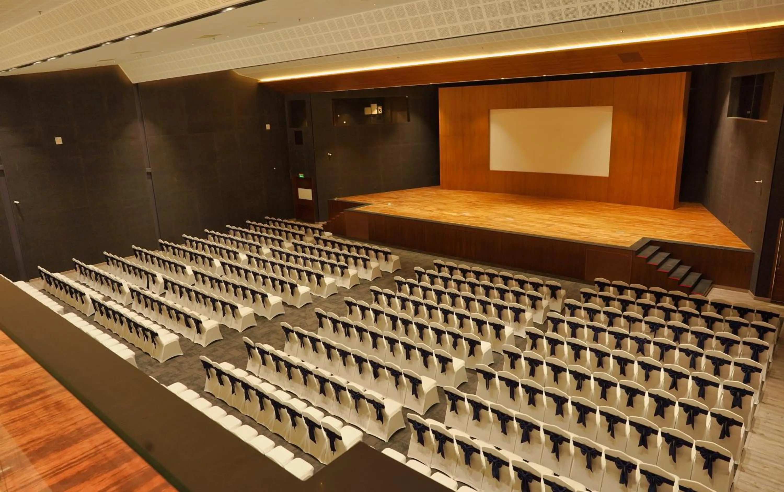 Banquet/Function facilities in Gokulam Park Guruvayur