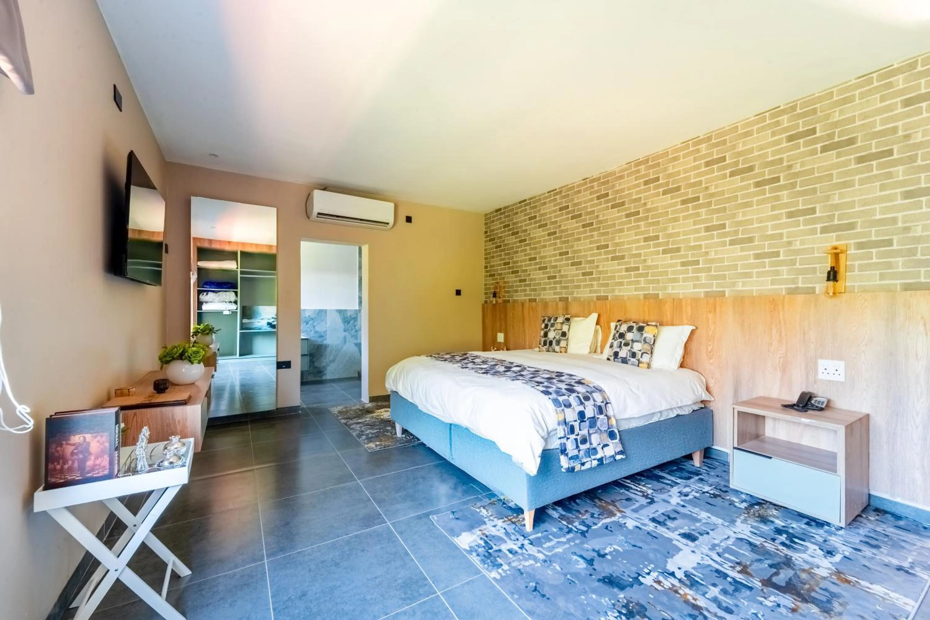 Bed in The Little Outlook