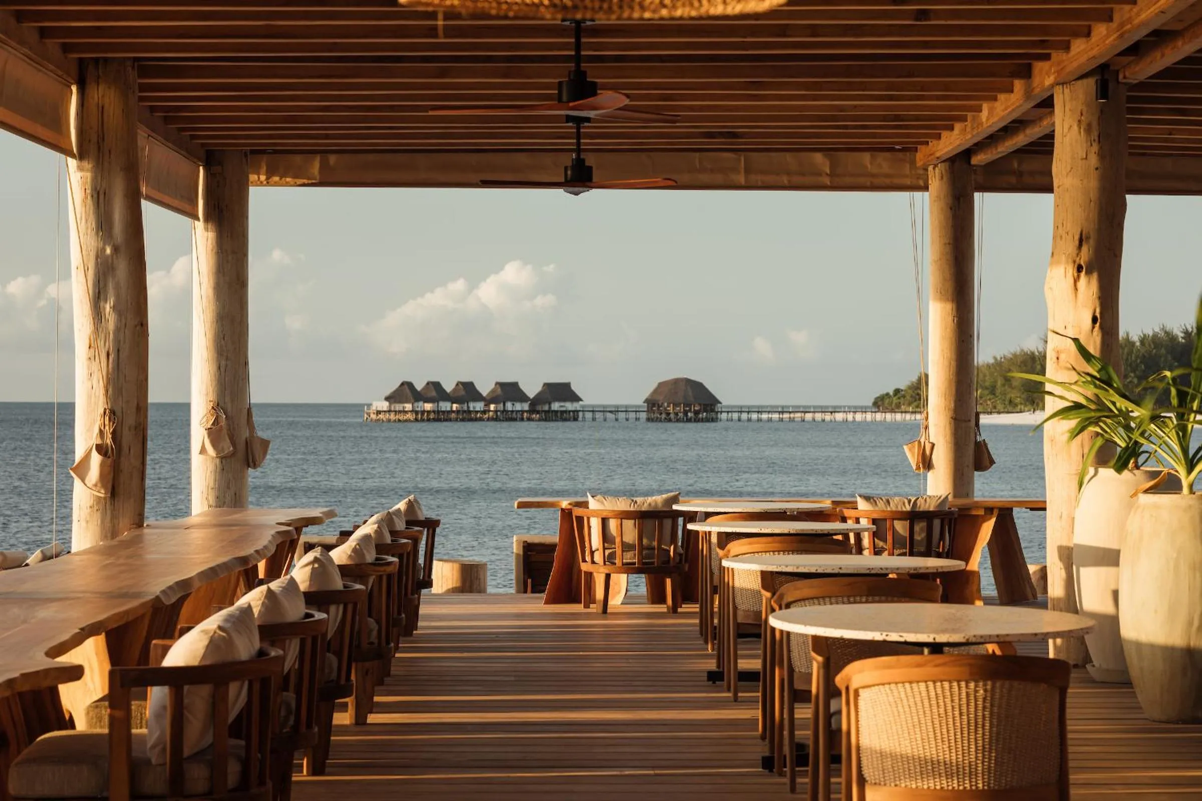 Restaurant/places to eat in JAZ Elite Aurora