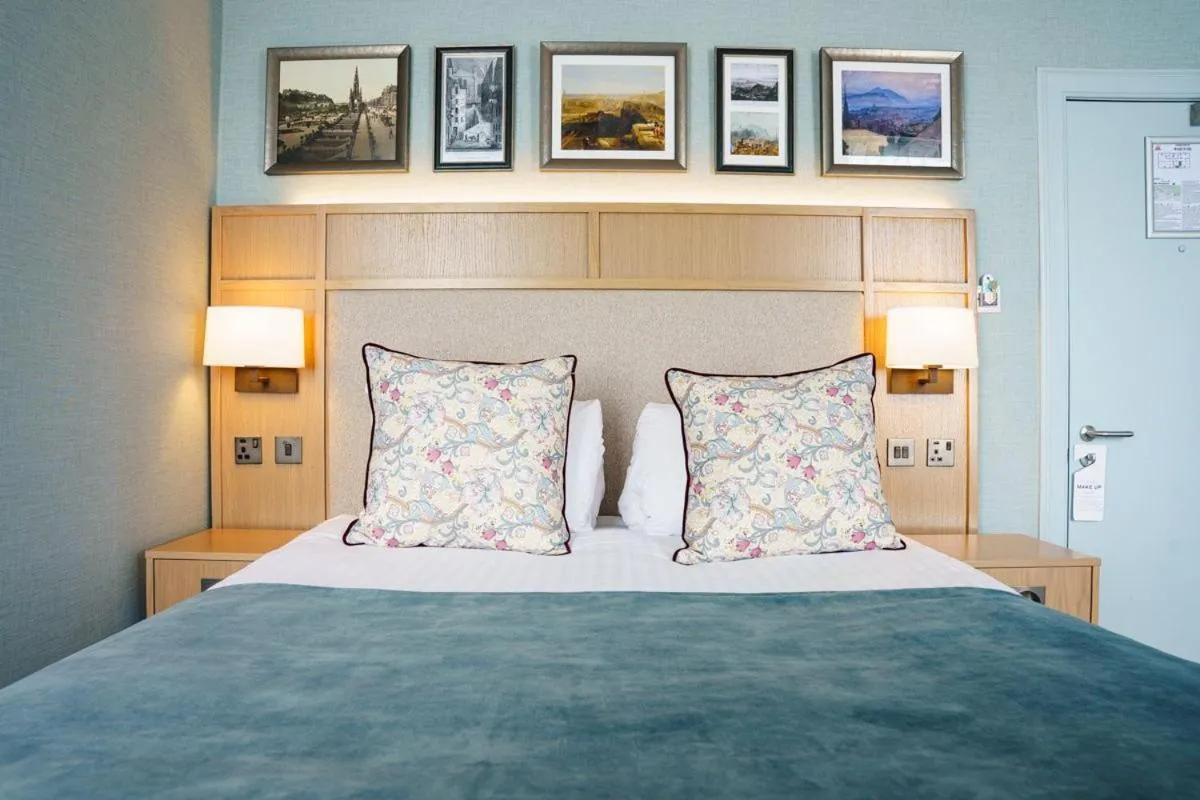 Bedroom, Bed in The Parliament House Hotel