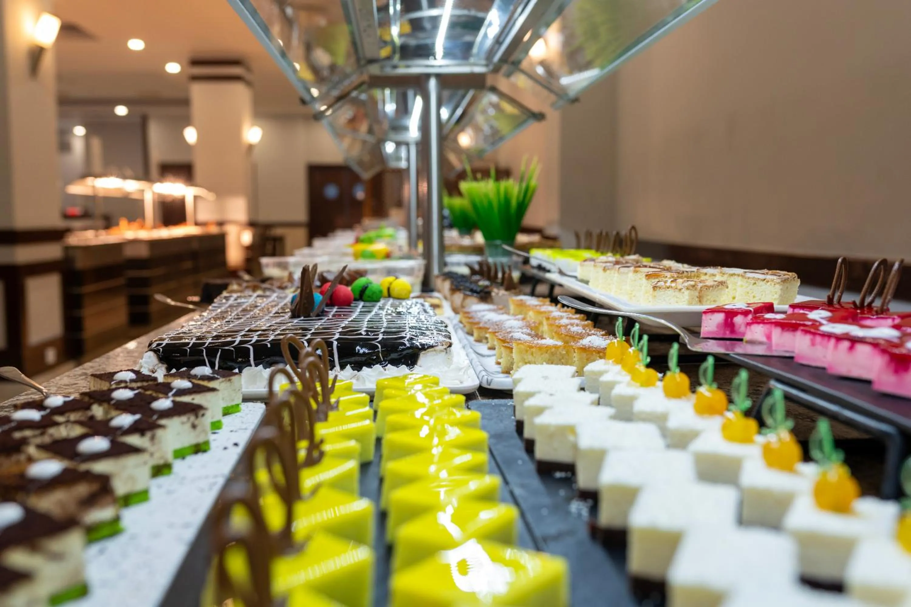 Food and drinks in White Lilyum Hotel - All Inclusive