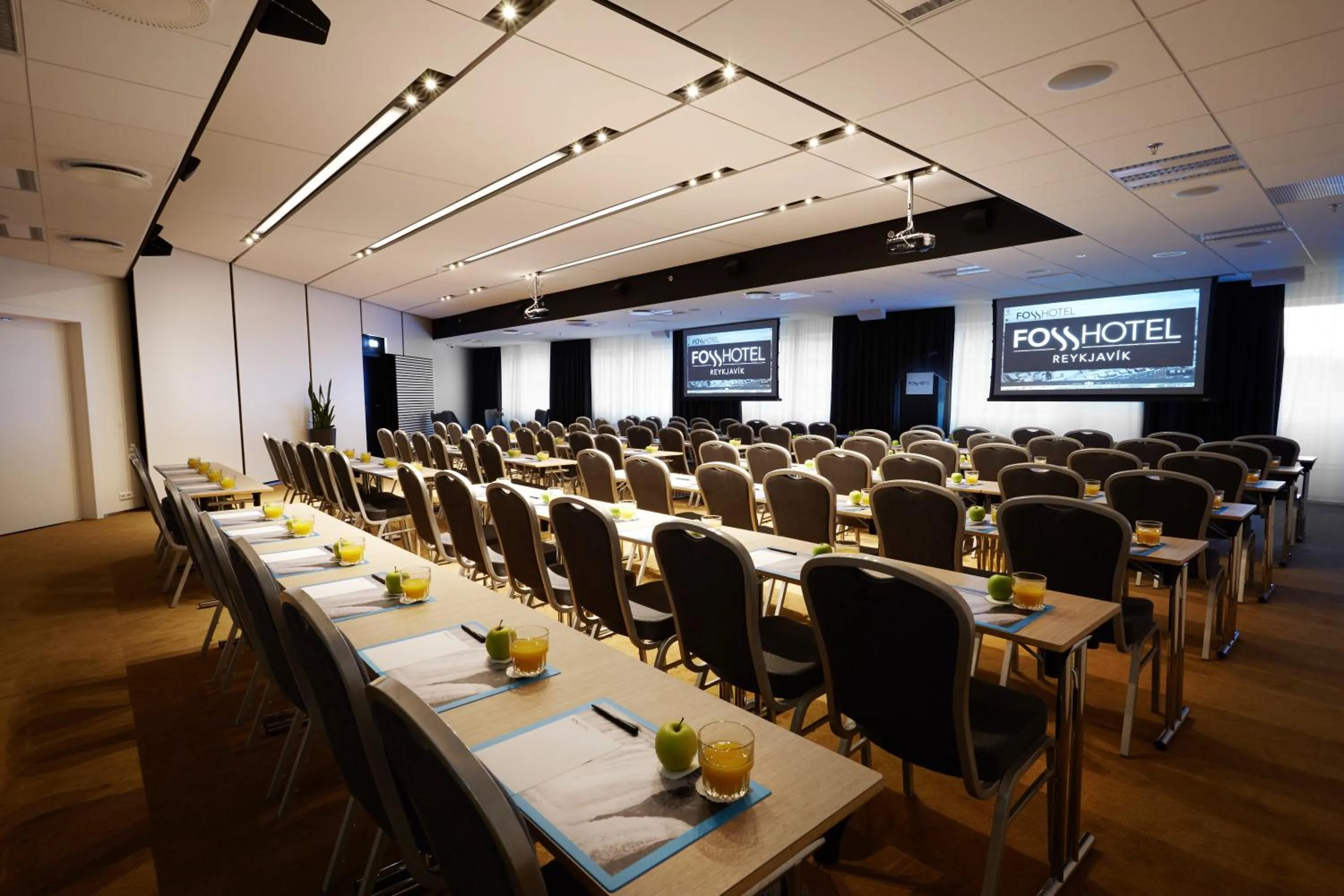 Meeting/conference room in Fosshotel Reykjavík