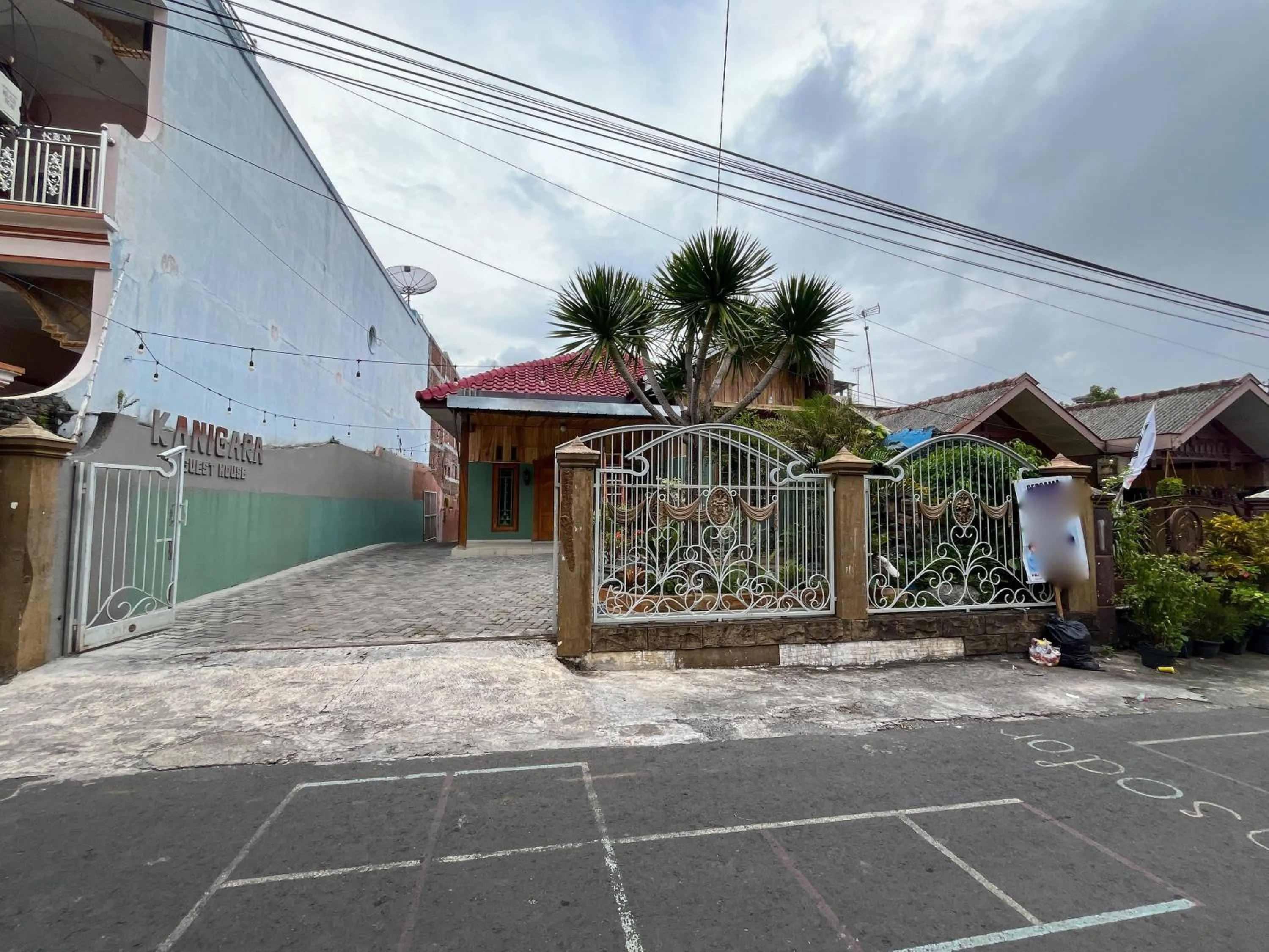 Property building in Urbanview Syariah Hotel Kanigara Batu