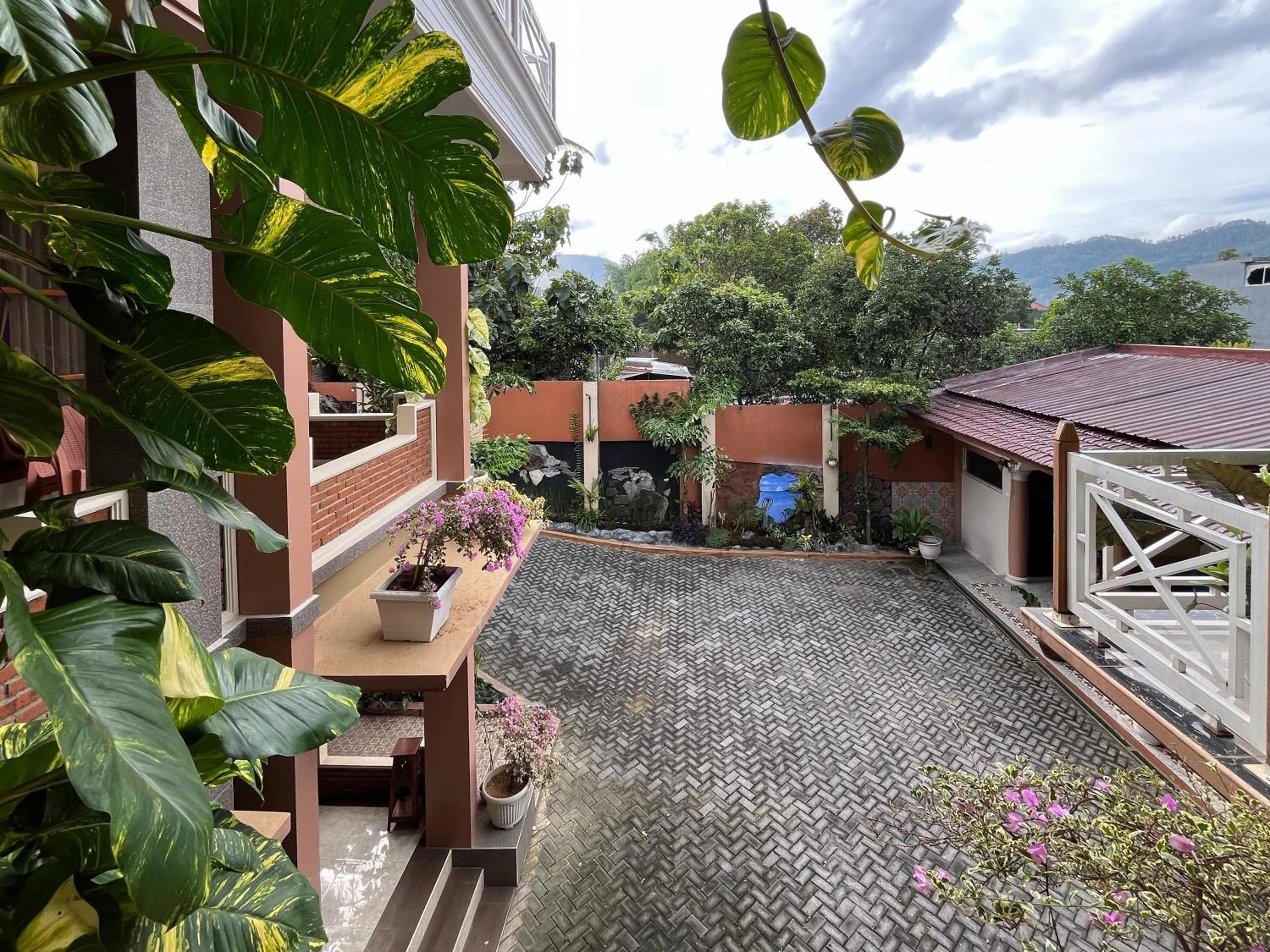 Property building in Urbanview Syariah Hotel Kanigara Batu