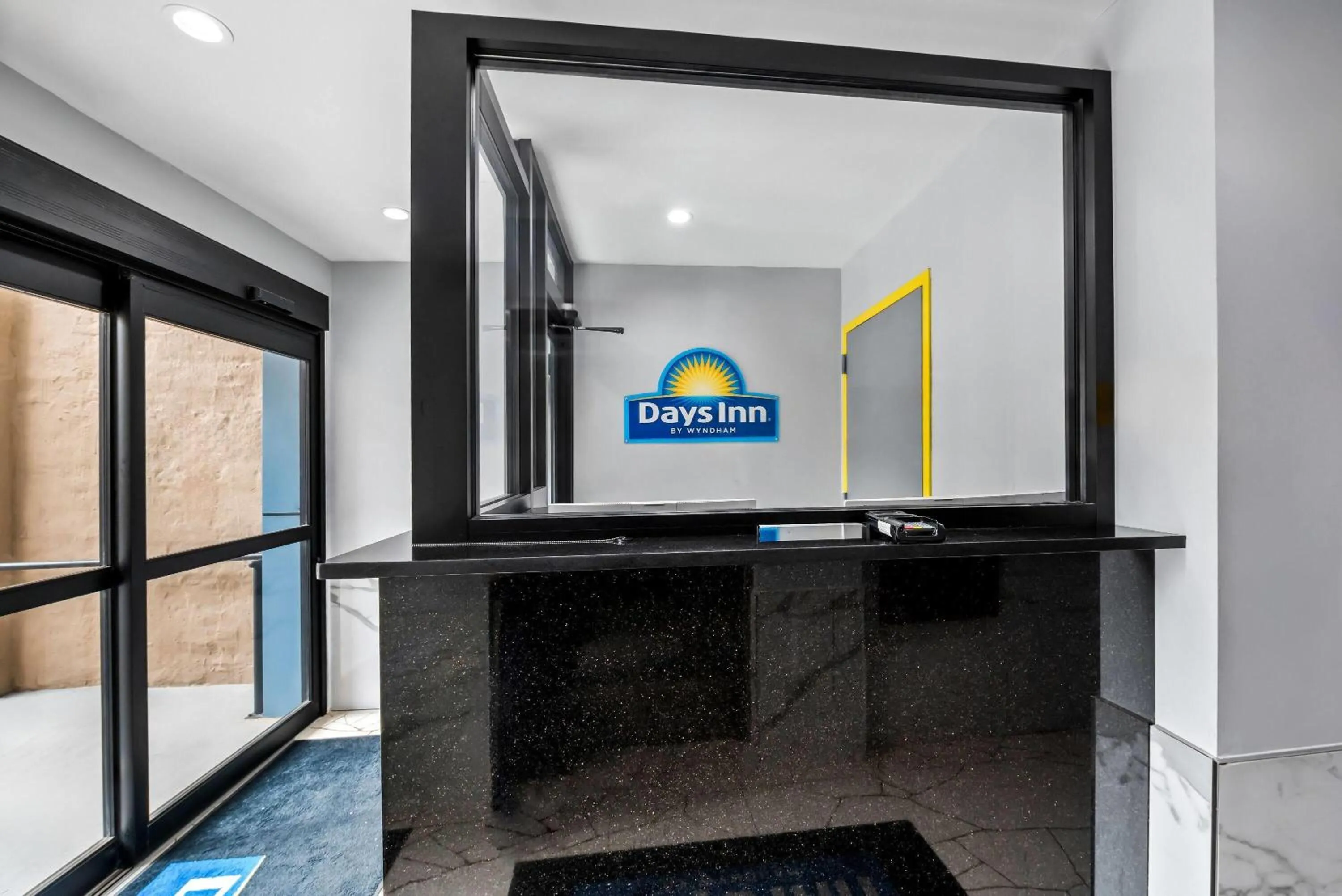 Lobby or reception in Days Inn by Wyndham New York Chinatown