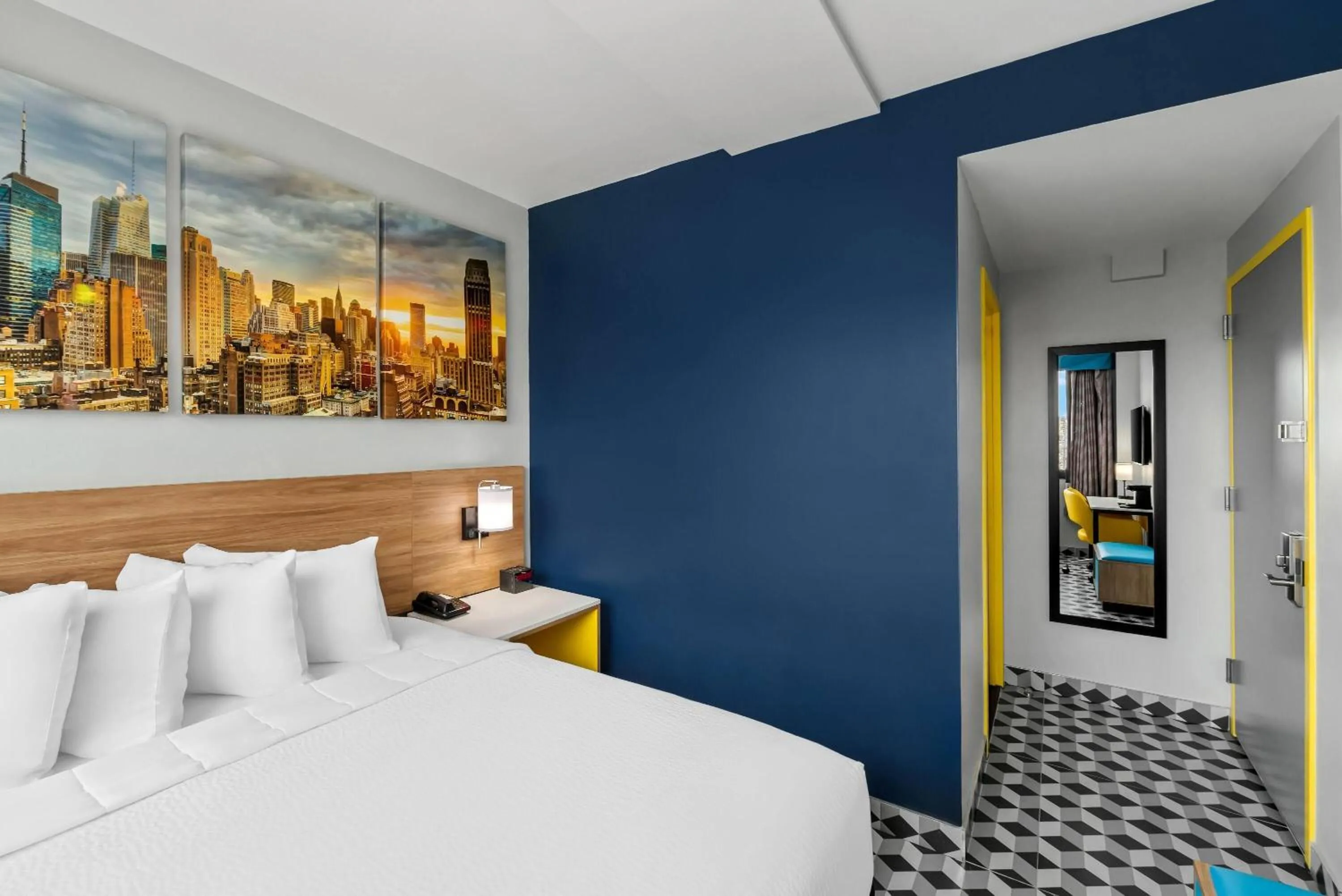 Bed in Days Inn by Wyndham New York Chinatown