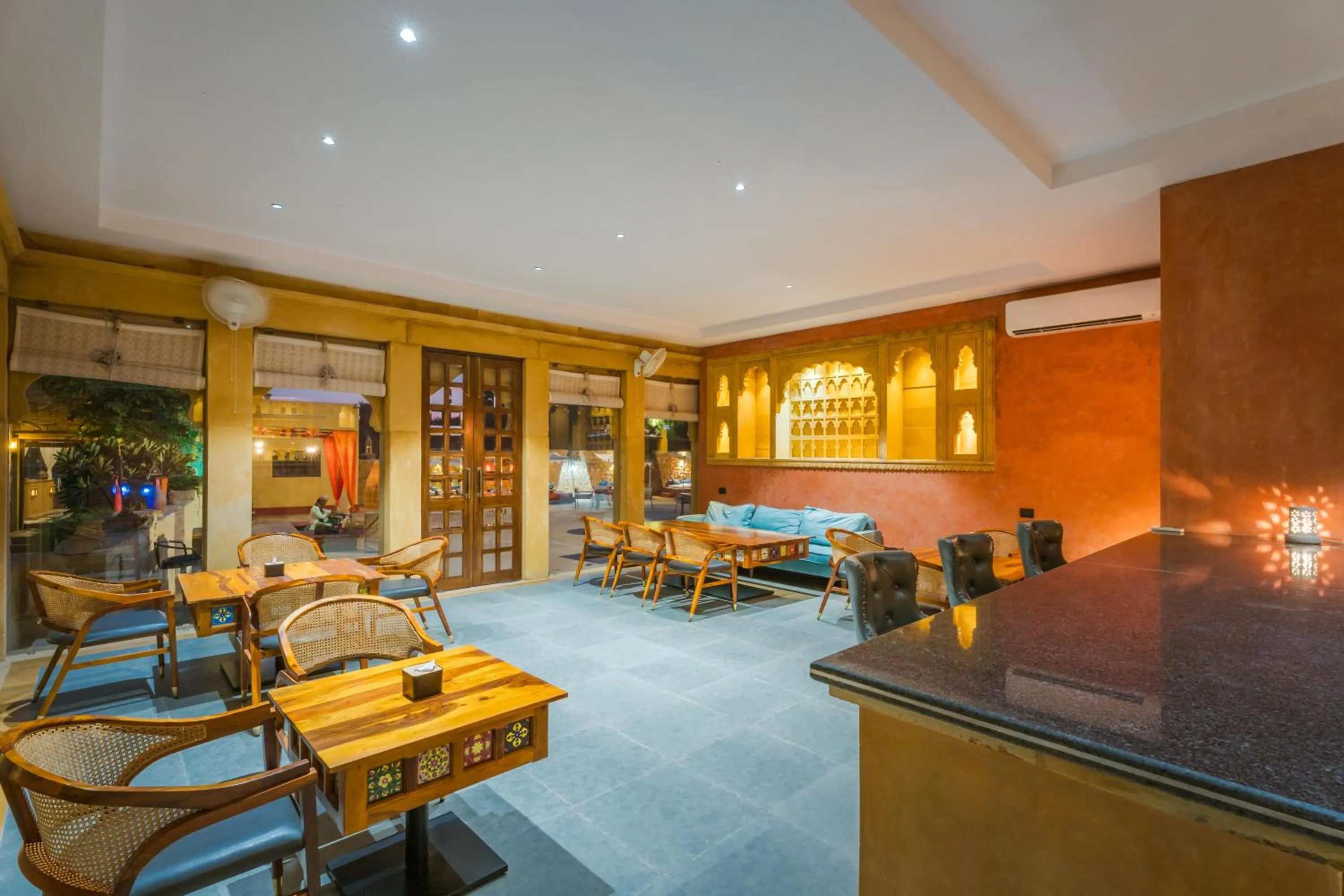 Lounge or bar in The Mama's Resort & Camp