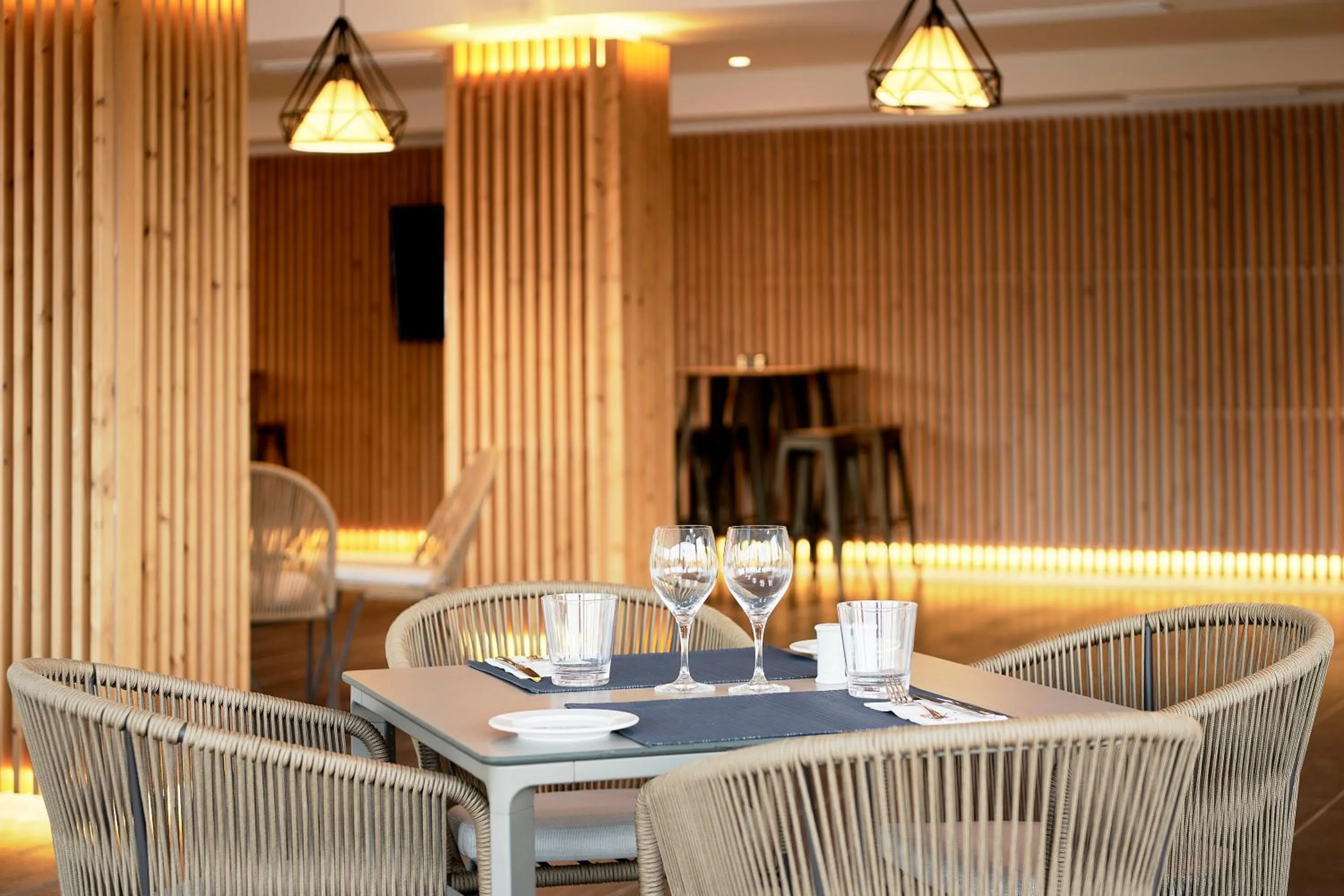 Restaurant/places to eat in Exe Portals Nous