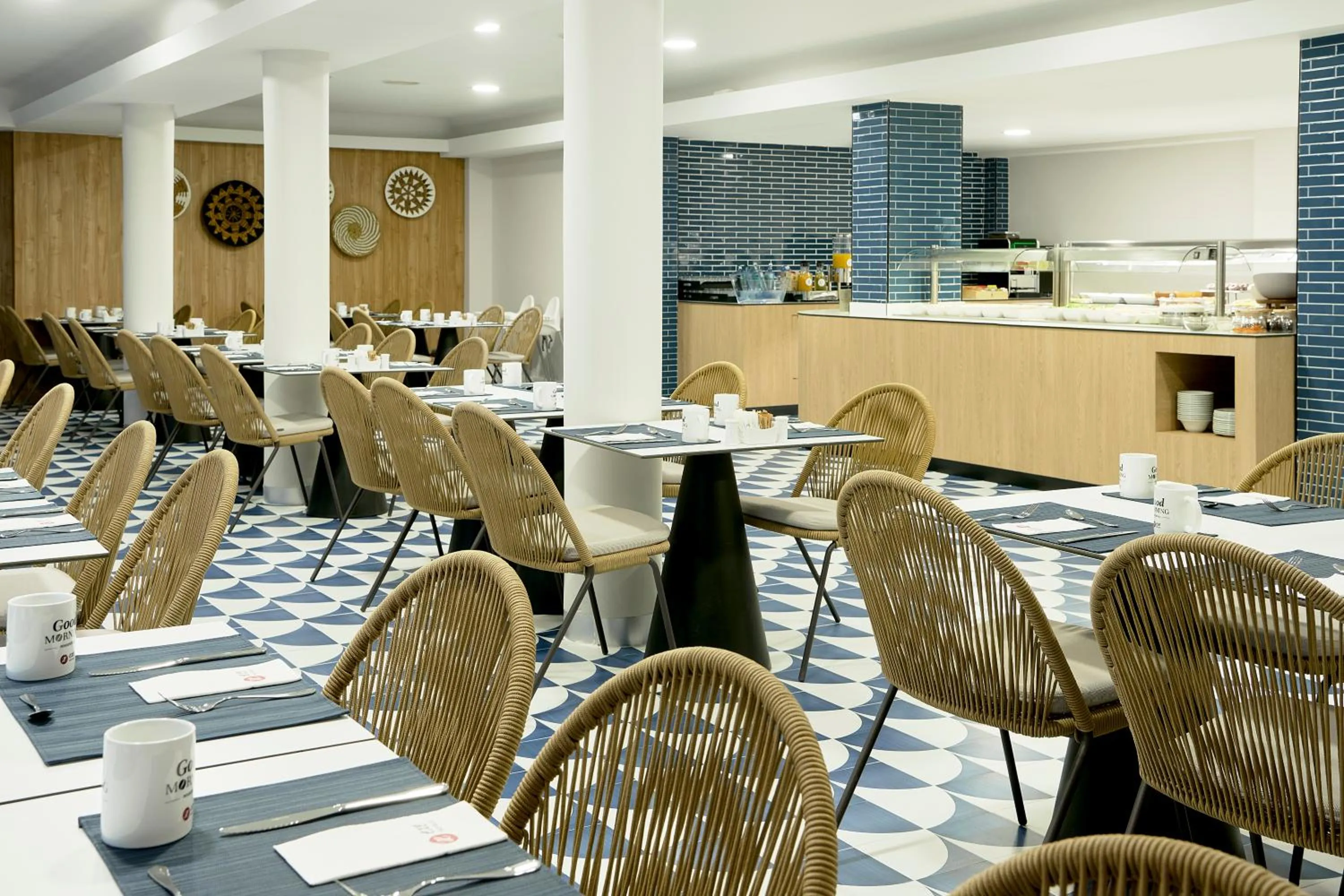 Breakfast in Exe Portals Nous