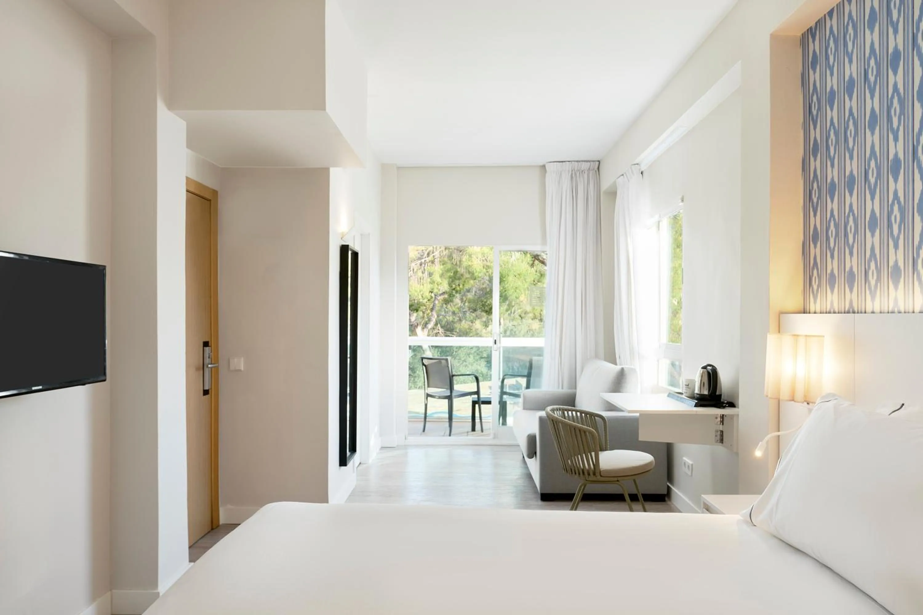 Bedroom, Bed in Exe Portals Nous