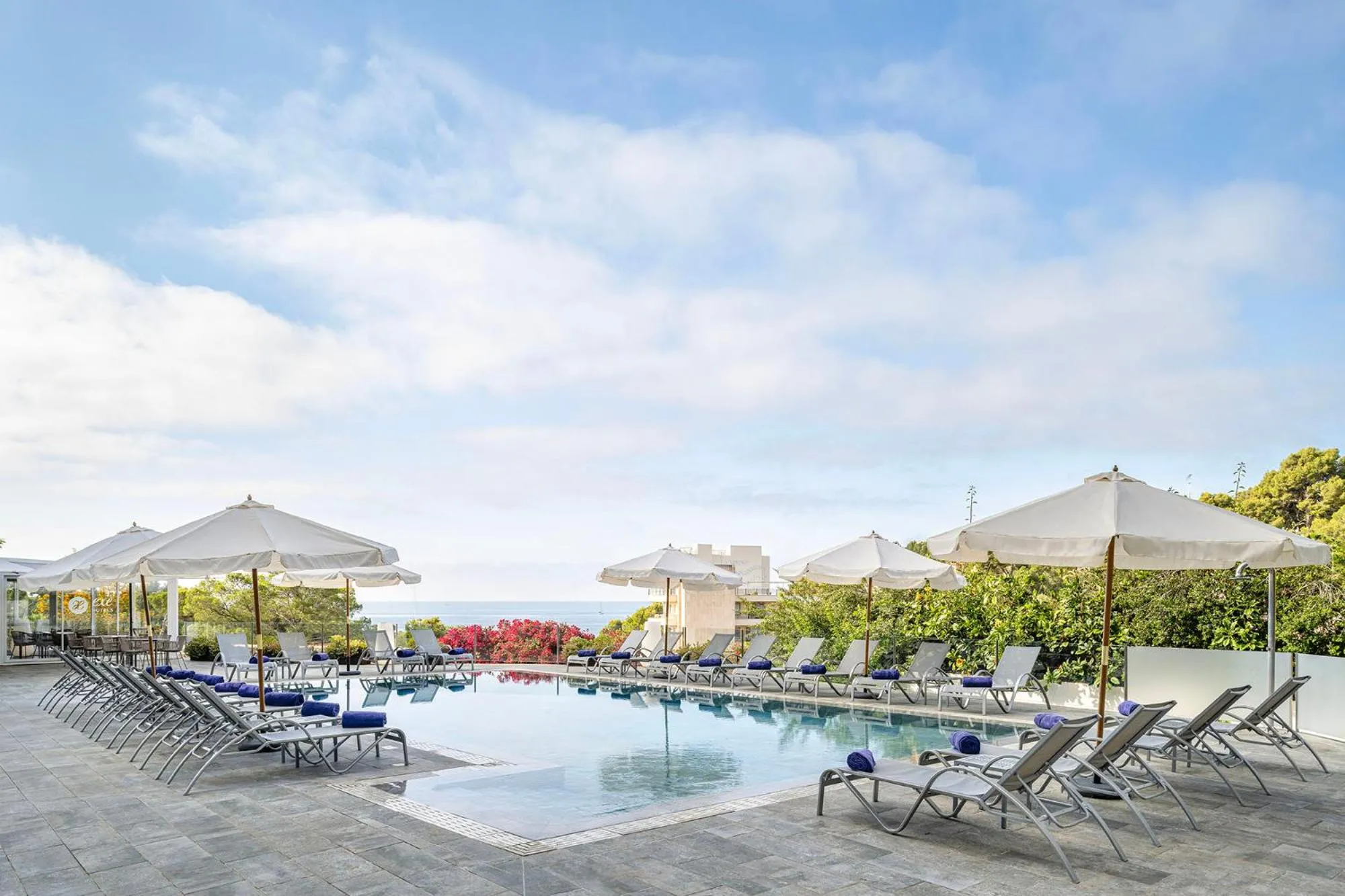 Swimming pool in Exe Portals Nous