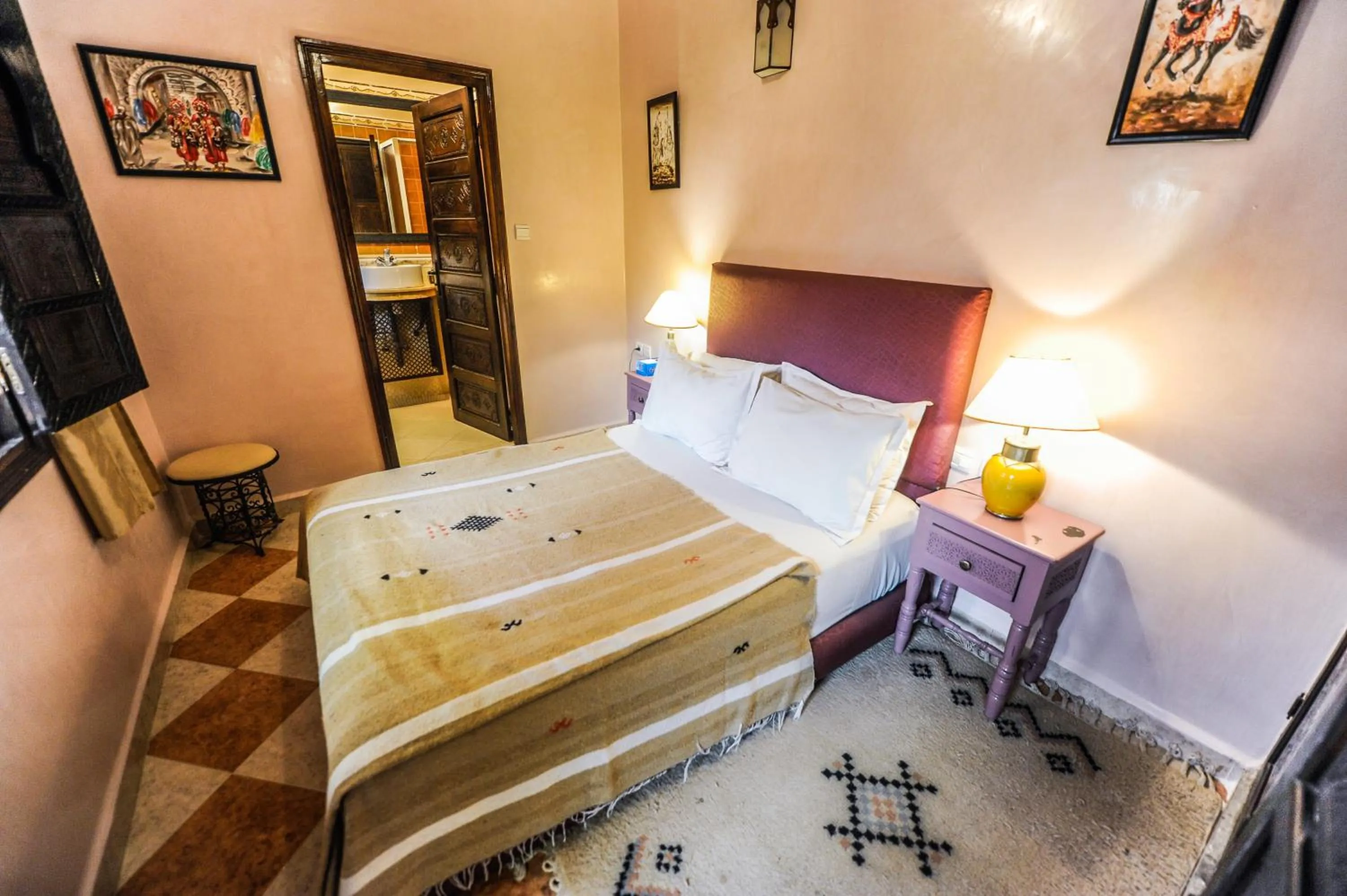 Photo of the whole room, Bed in Riad Errabii & Spa