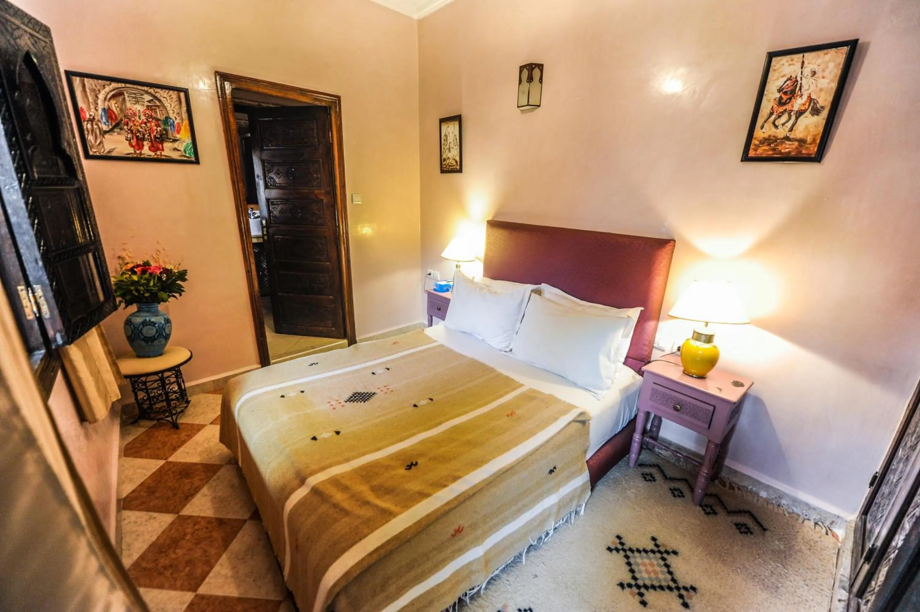 Bed in Riad Errabii & Spa