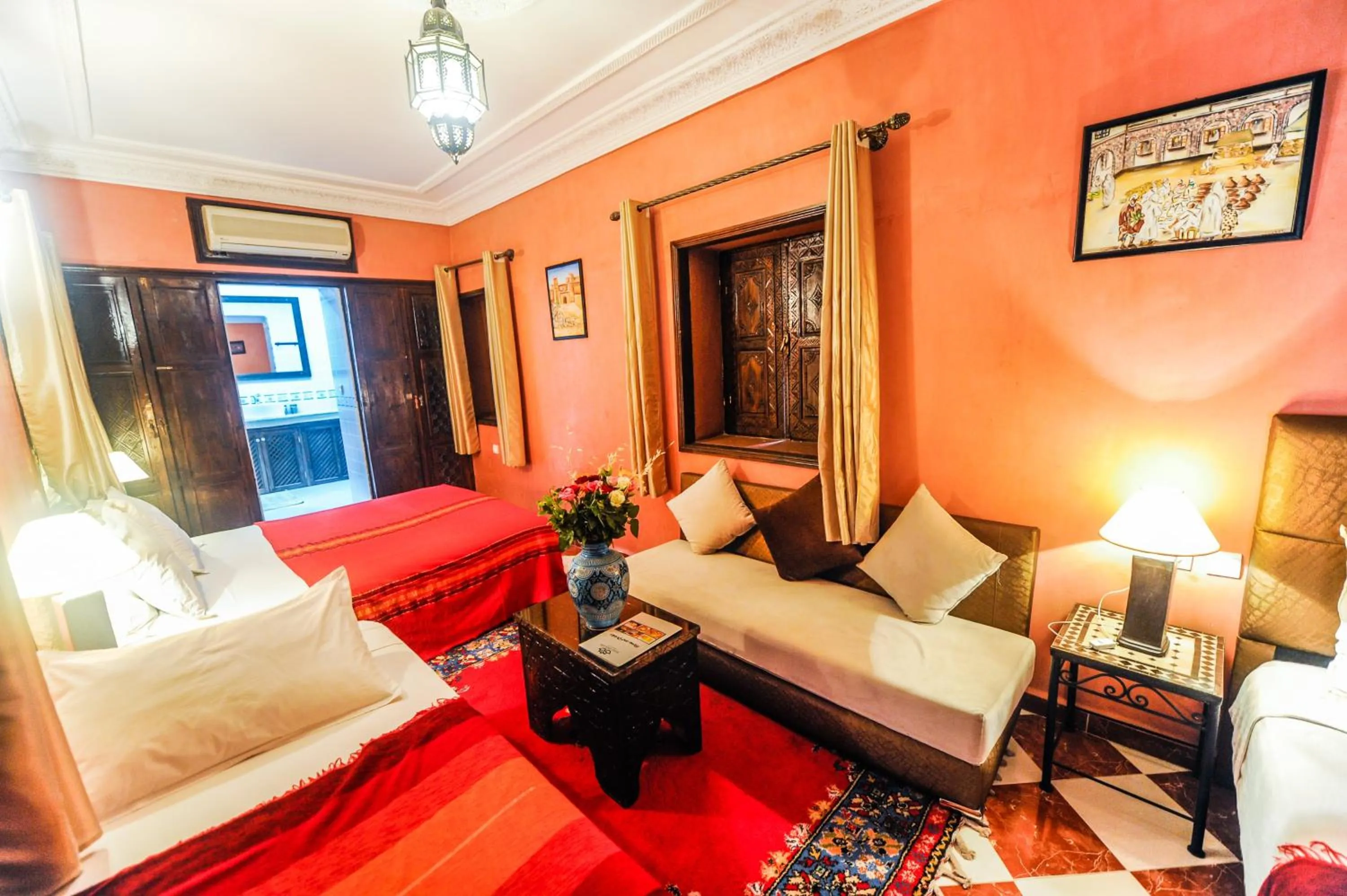 Photo of the whole room, Bed in Riad Errabii & Spa