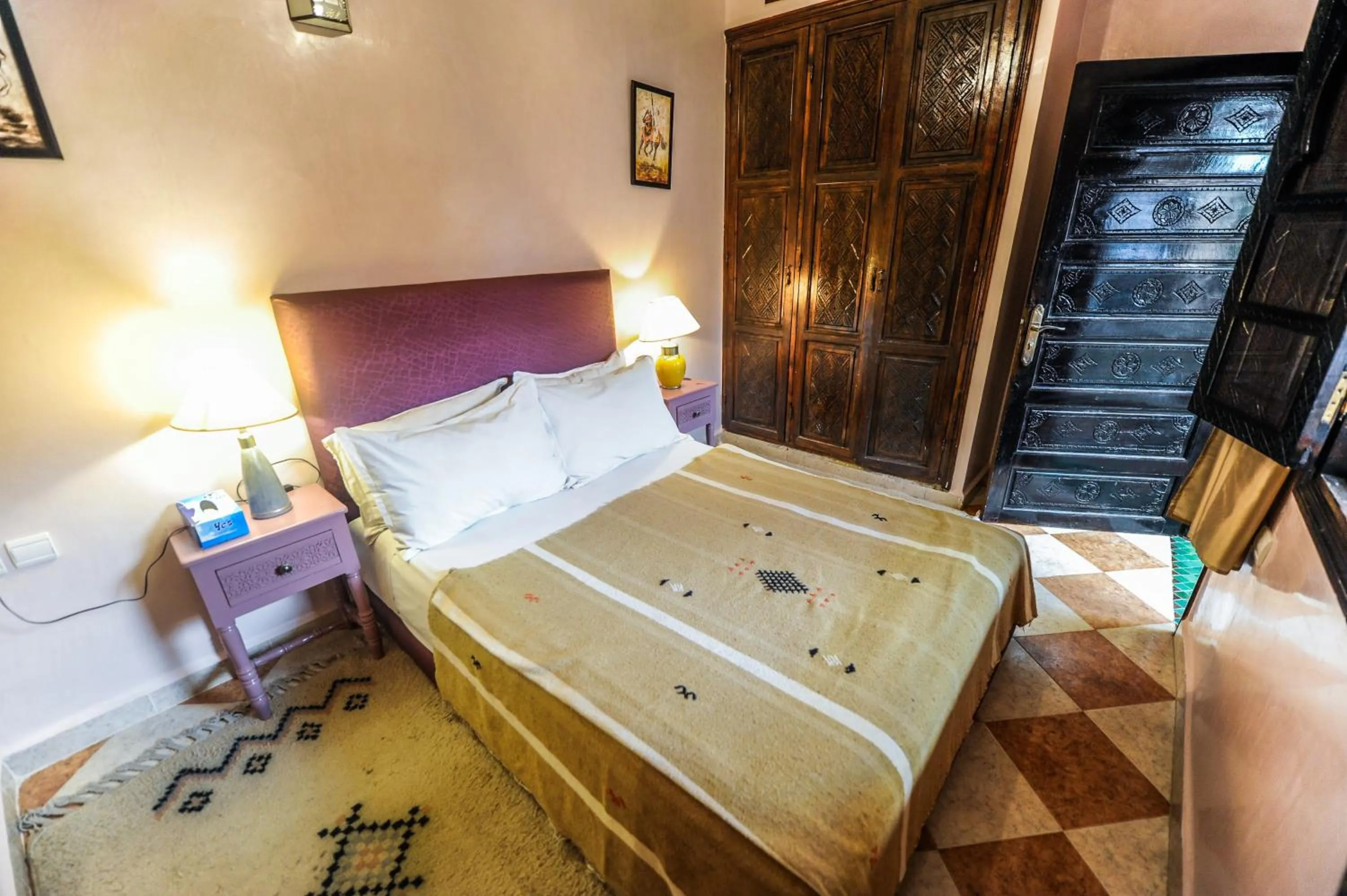 Bed in Riad Errabii & Spa