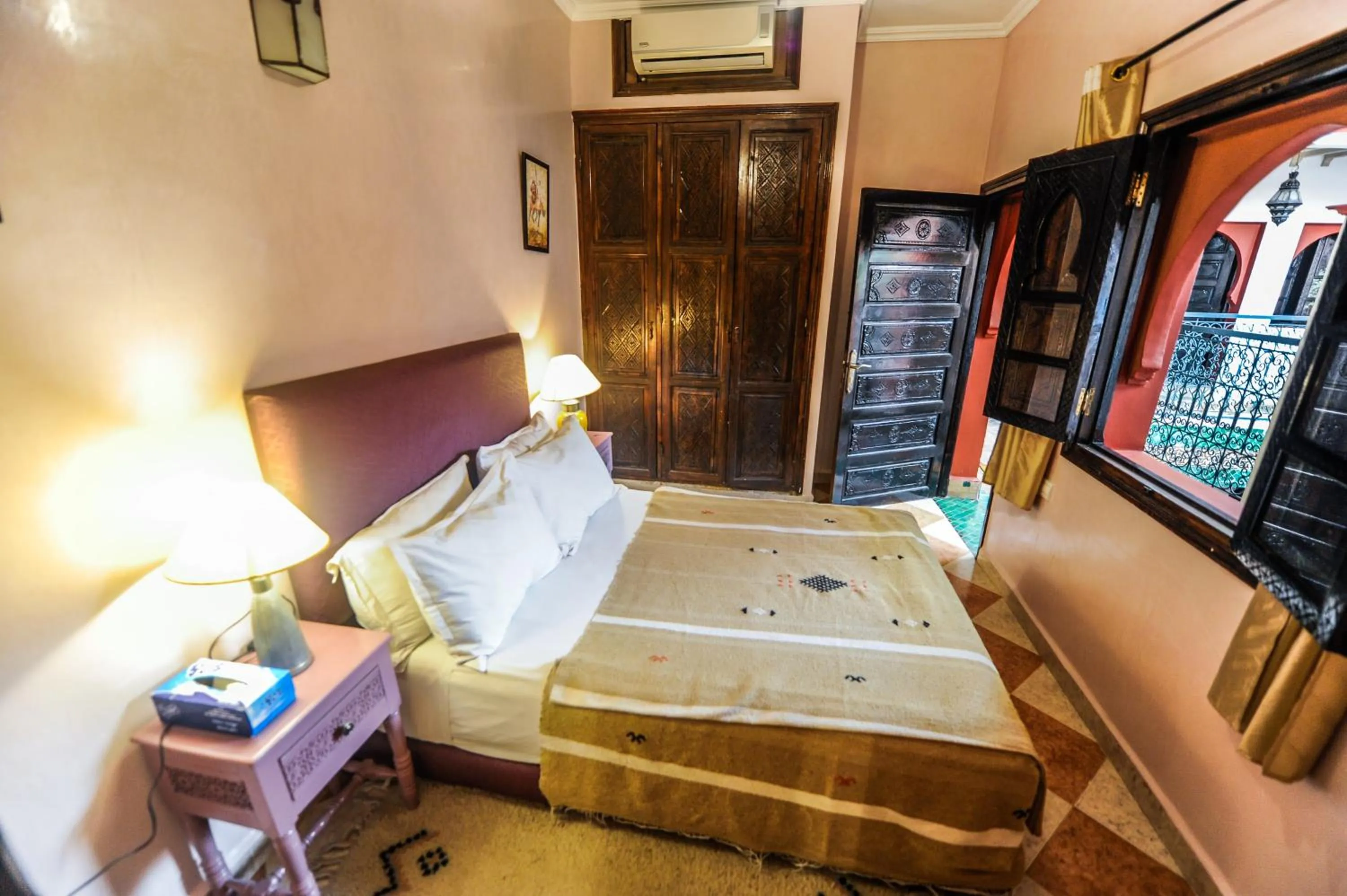 Photo of the whole room, Bed in Riad Errabii & Spa