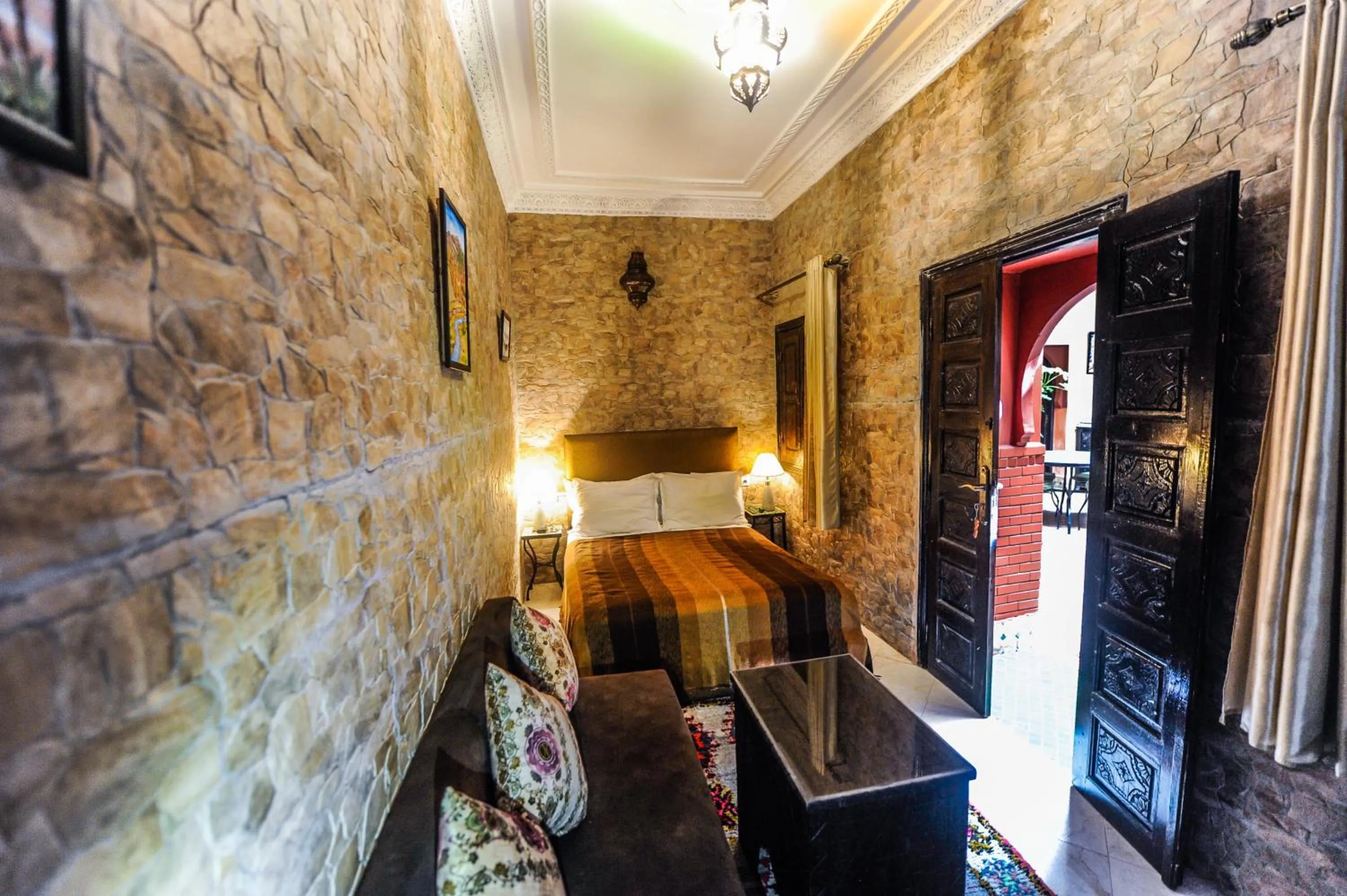 Photo of the whole room, Bed in Riad Errabii & Spa