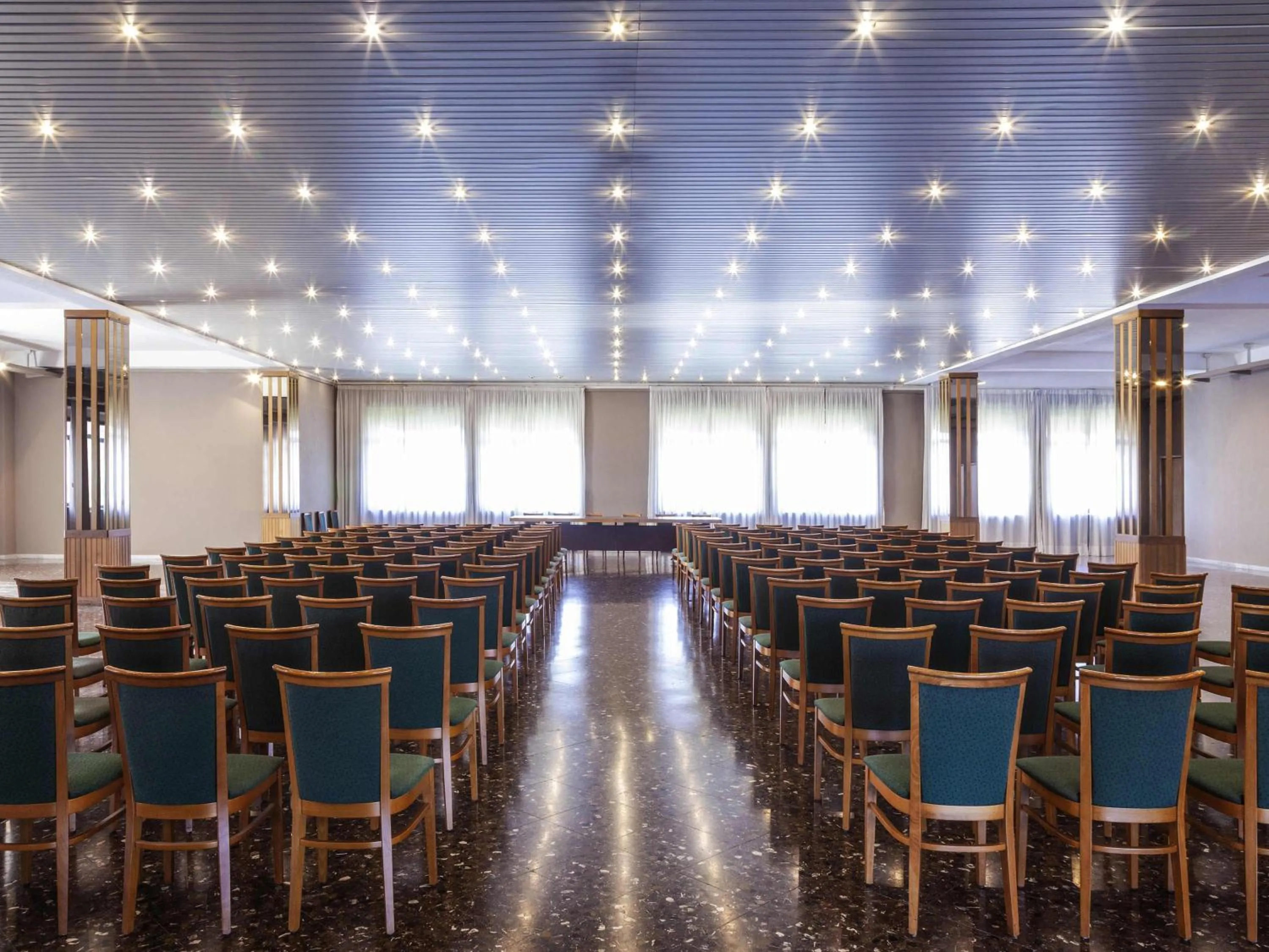 Meeting/conference room in ibis styles Trani