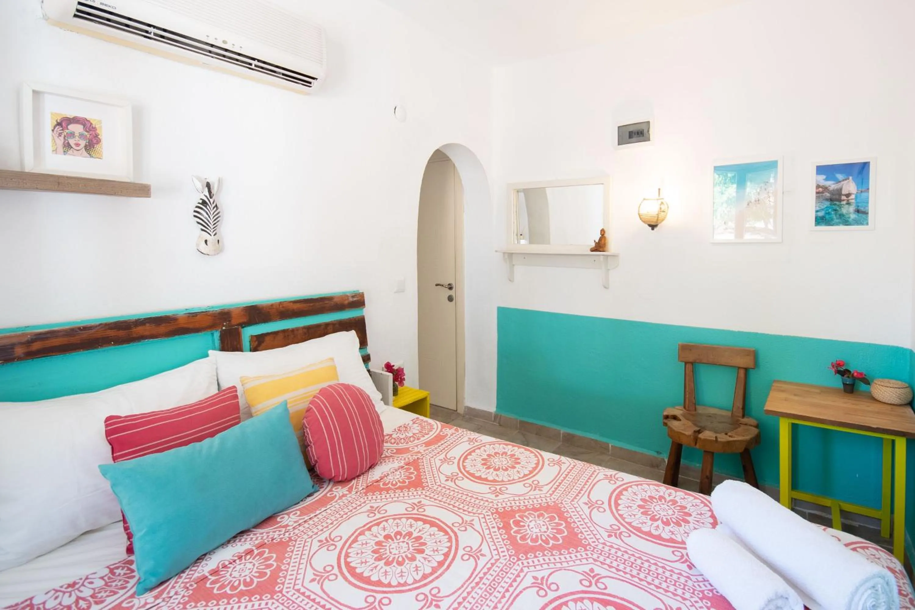 Bed in Kuytu Bed & Breakfast