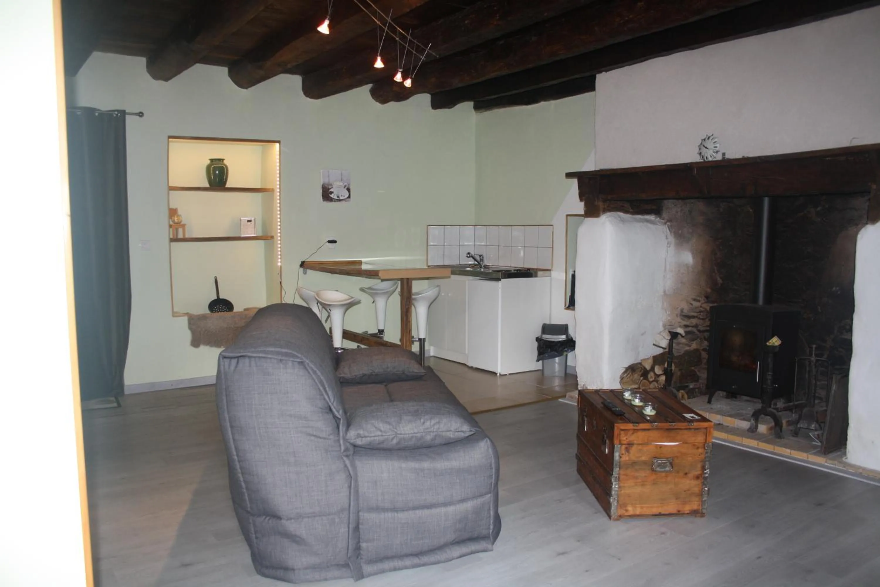Bed in B&B Le Relais de Chantecor