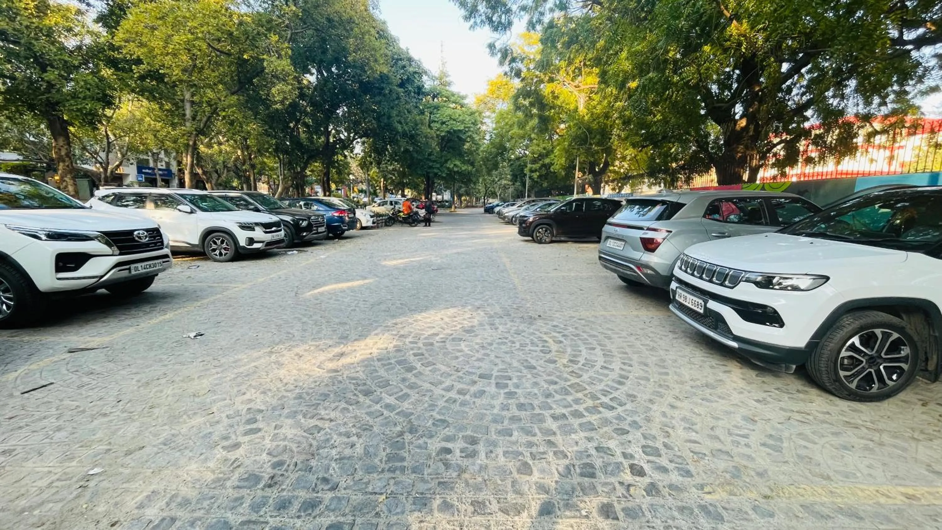 Neighbourhood in Saltstayz Select - Malcha & Chankyapuri