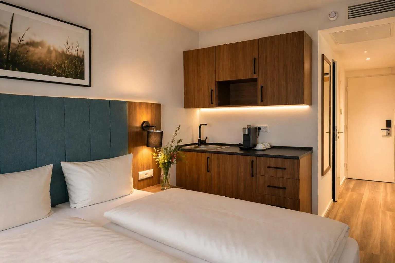 Living room, Bed in Lillys Hotel München