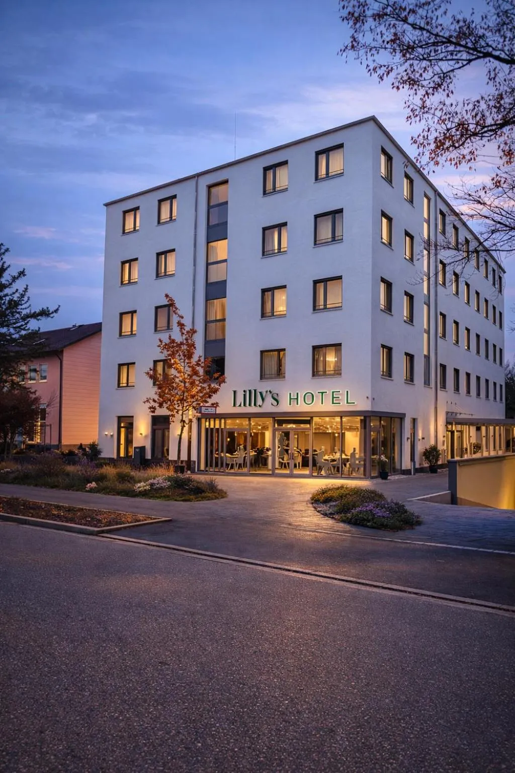 Property building in Lillys Hotel München