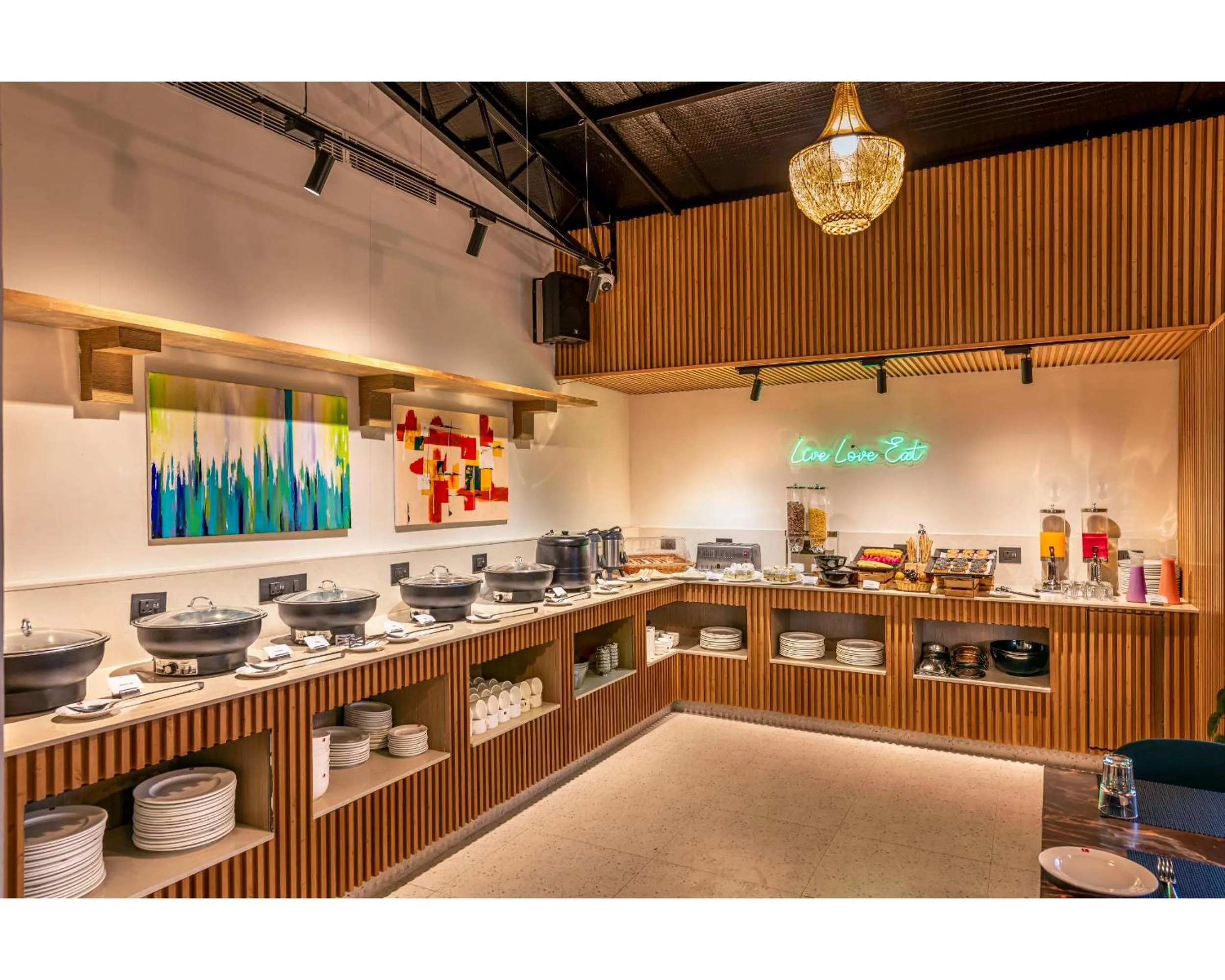 Buffet breakfast in Lords Eco Inn Dehradun