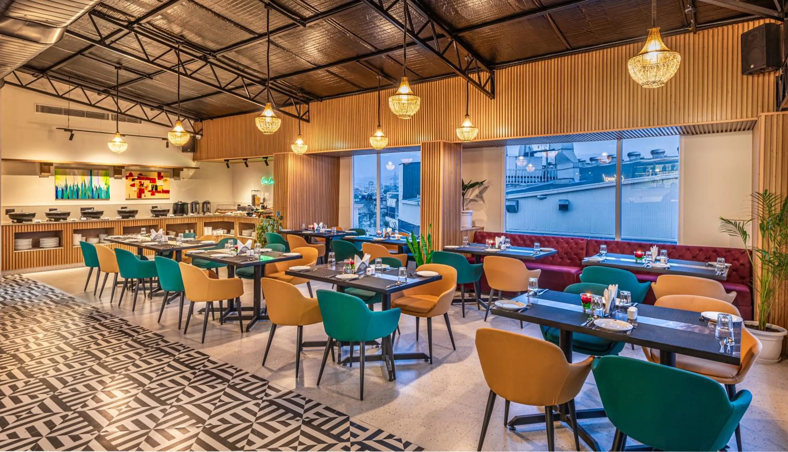 Restaurant/places to eat in Lords Eco Inn Dehradun