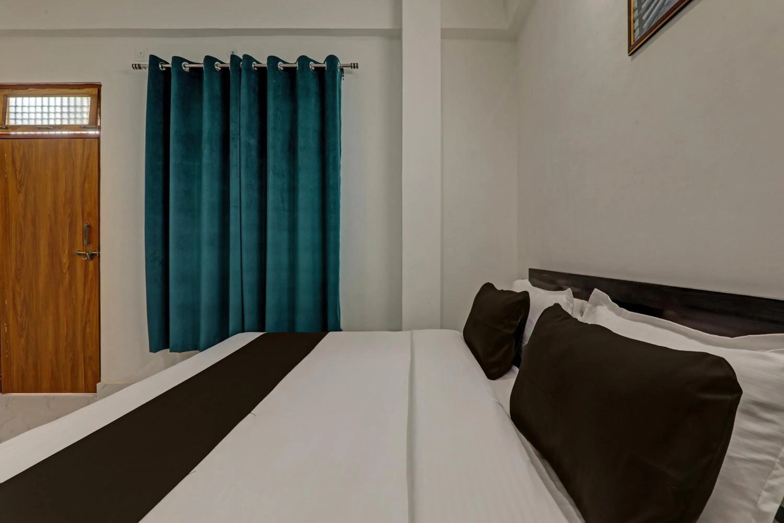 Bedroom, Bed in Hotel O Aanandwan Palace