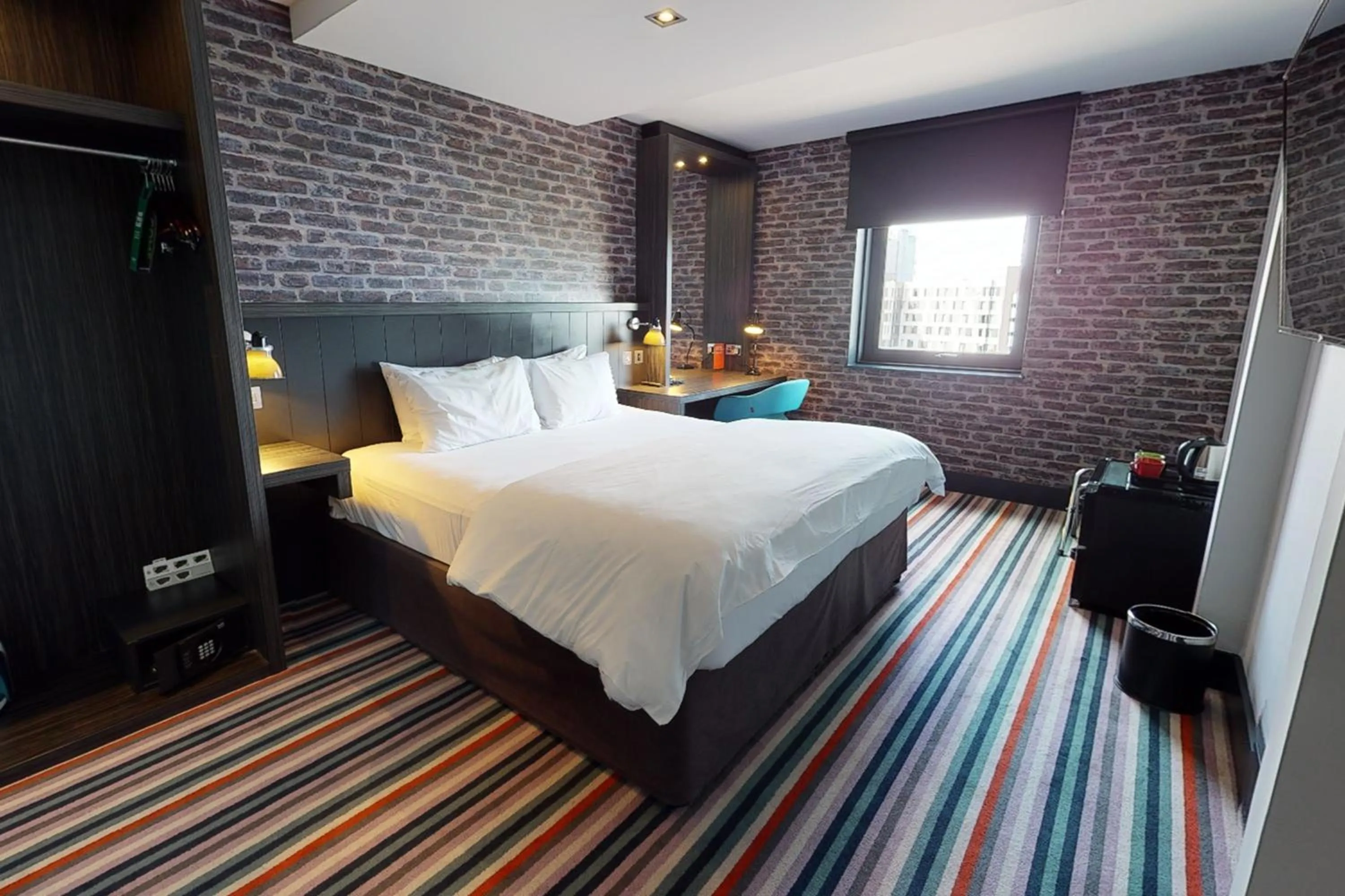 Bedroom, Bed in Village Hotel Aberdeen