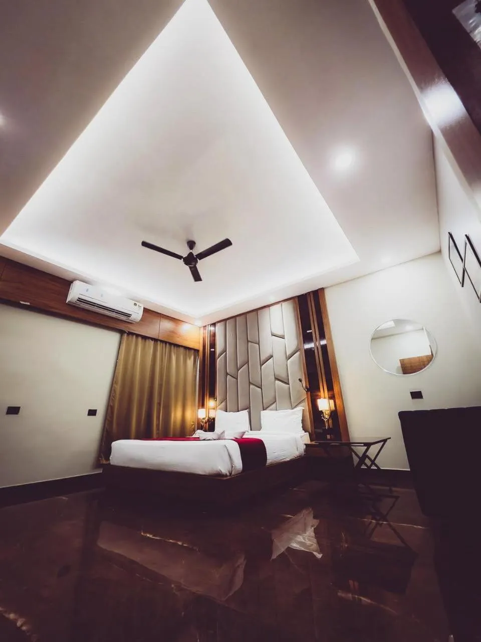 View (from property/room), Bed in BANMALI REGENCY