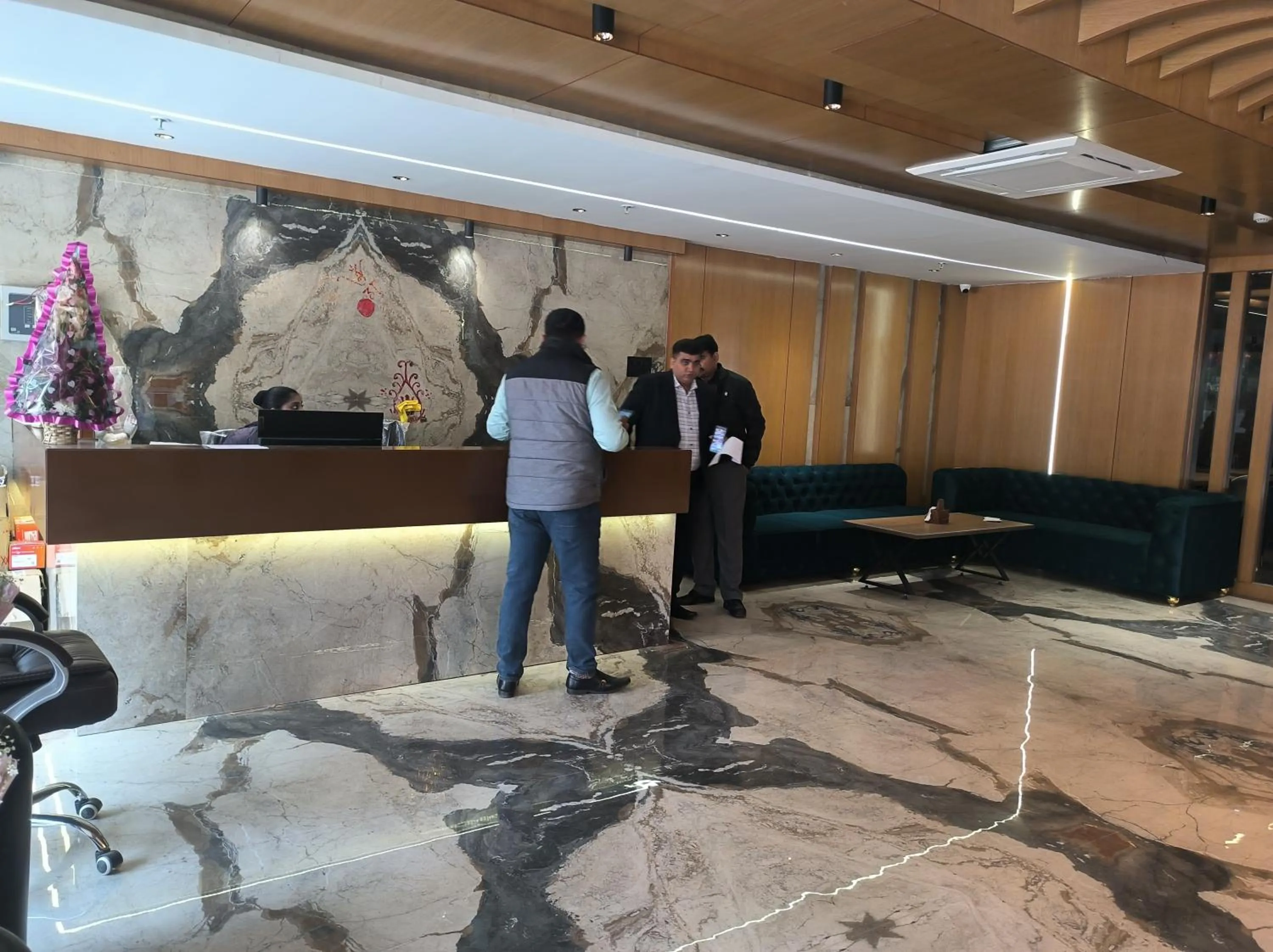 Lobby or reception in BANMALI REGENCY