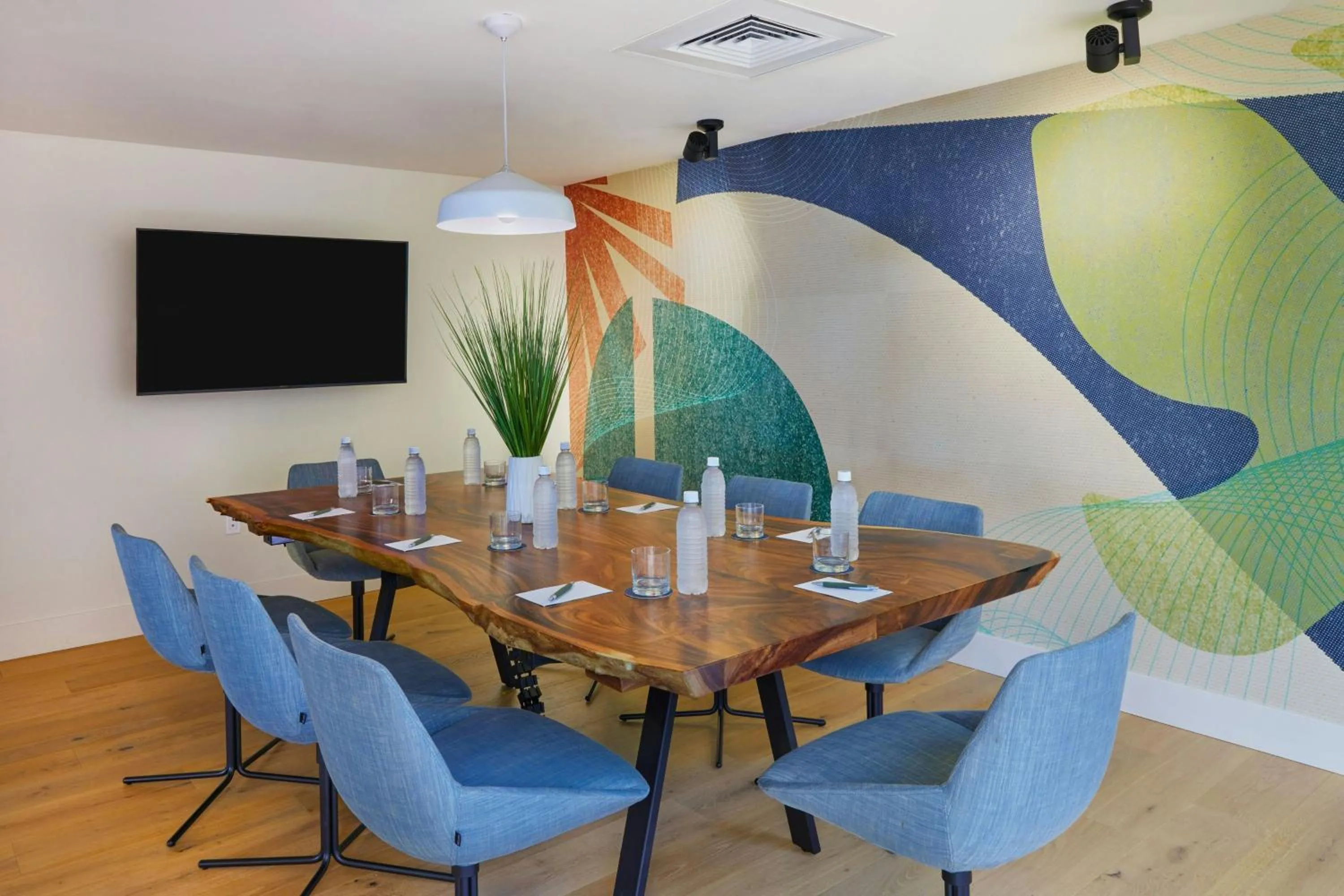 Meeting/conference room in Renaissance Residences Oahu Honolulu