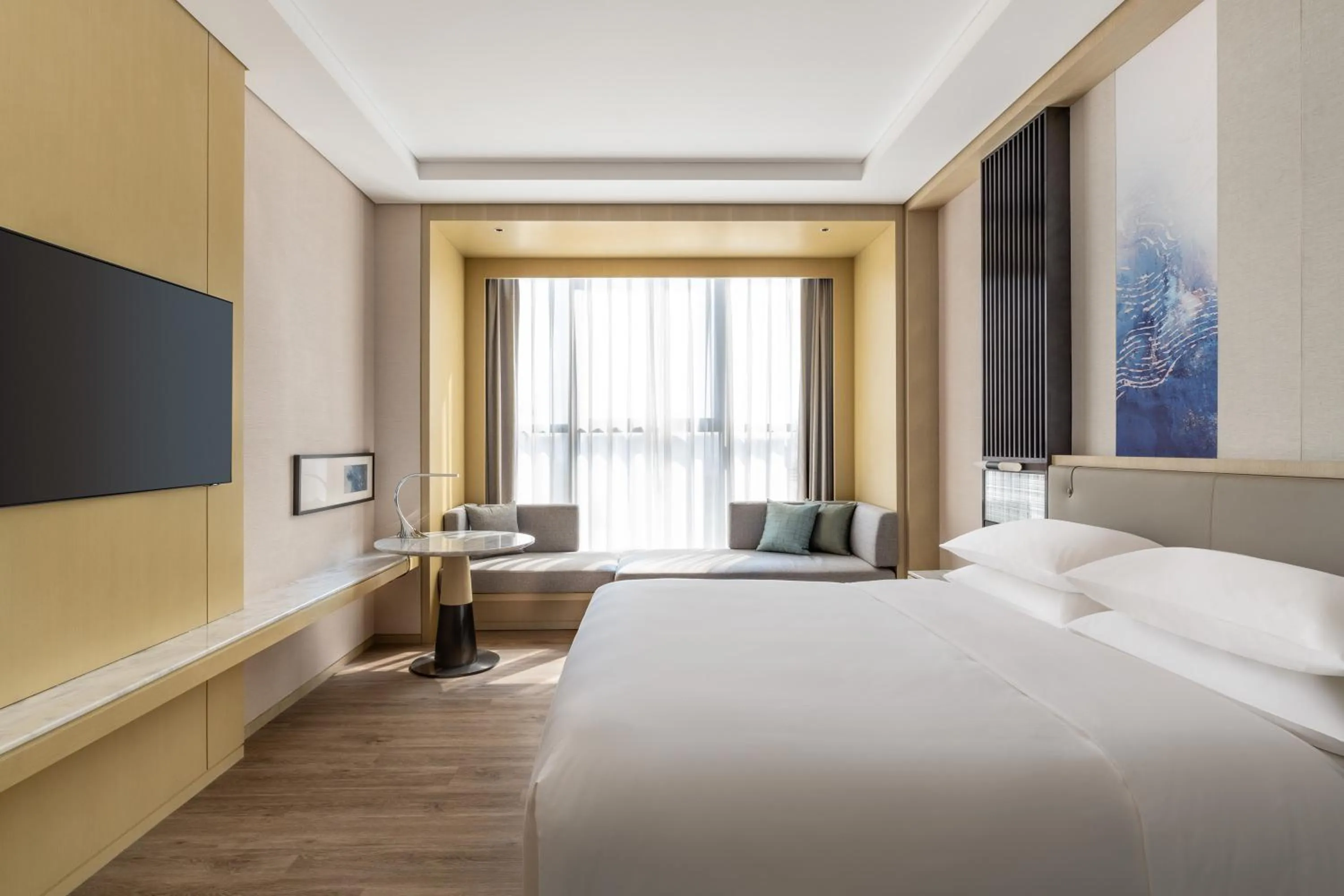 Photo of the whole room, Bed in Courtyard by Marriott Shanwei Haifeng